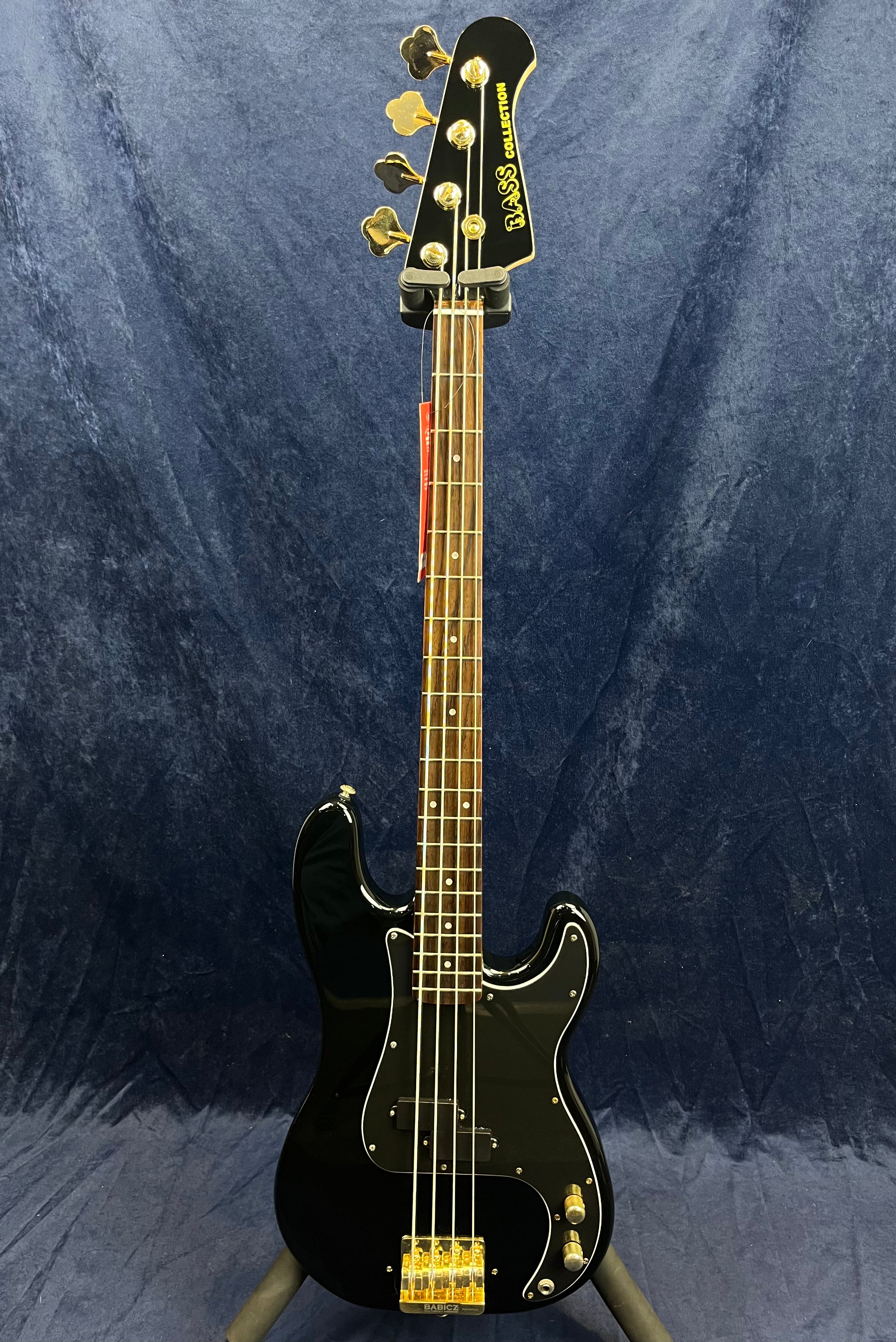 Basse Collection Power P-Bass accastillage doré en noir d'occasion