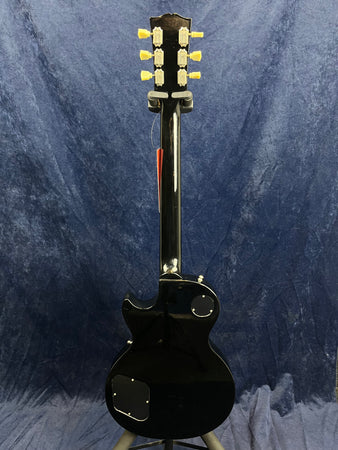 Gibson Les Paul Studio 2008 Model in Ebony Pre-owned with Hard Case