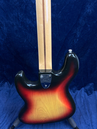 Fender 1975 Jazz Bass in Sunburst with Hard Case Pre-owned