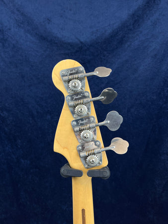 Fender 1975 Jazz Bass in Sunburst with Hard Case Pre-owned