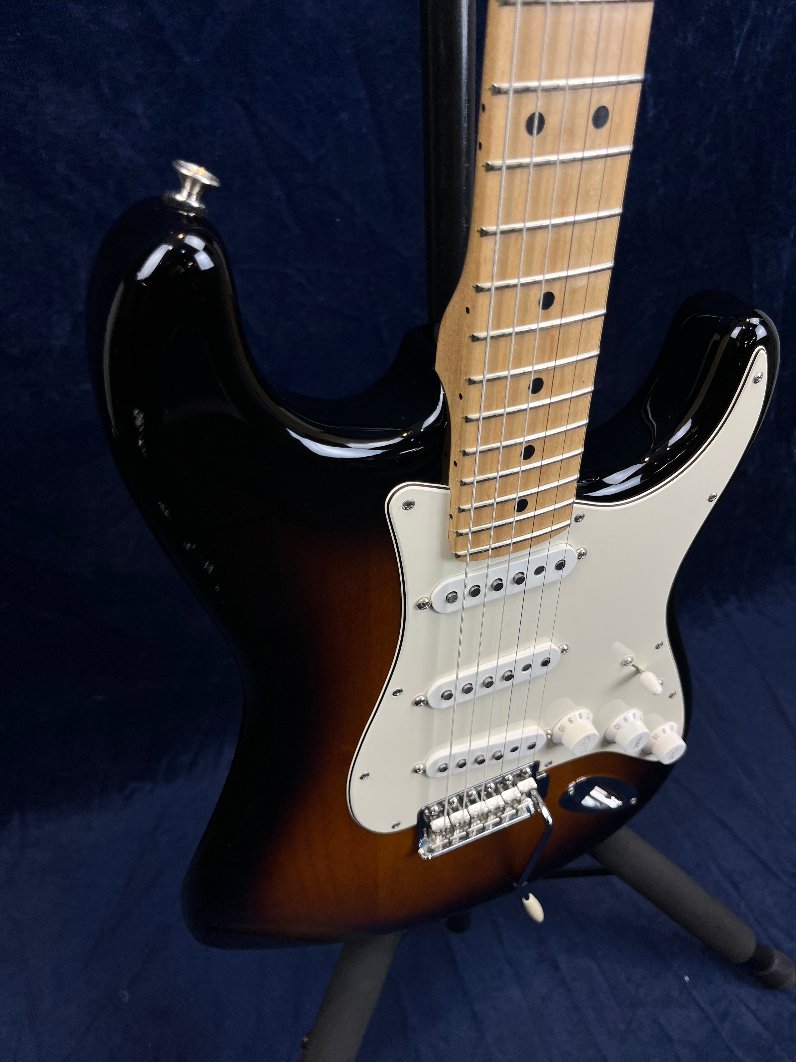 Fender American Special Stratocaster Sunburst deux tons 2017 d'occasion