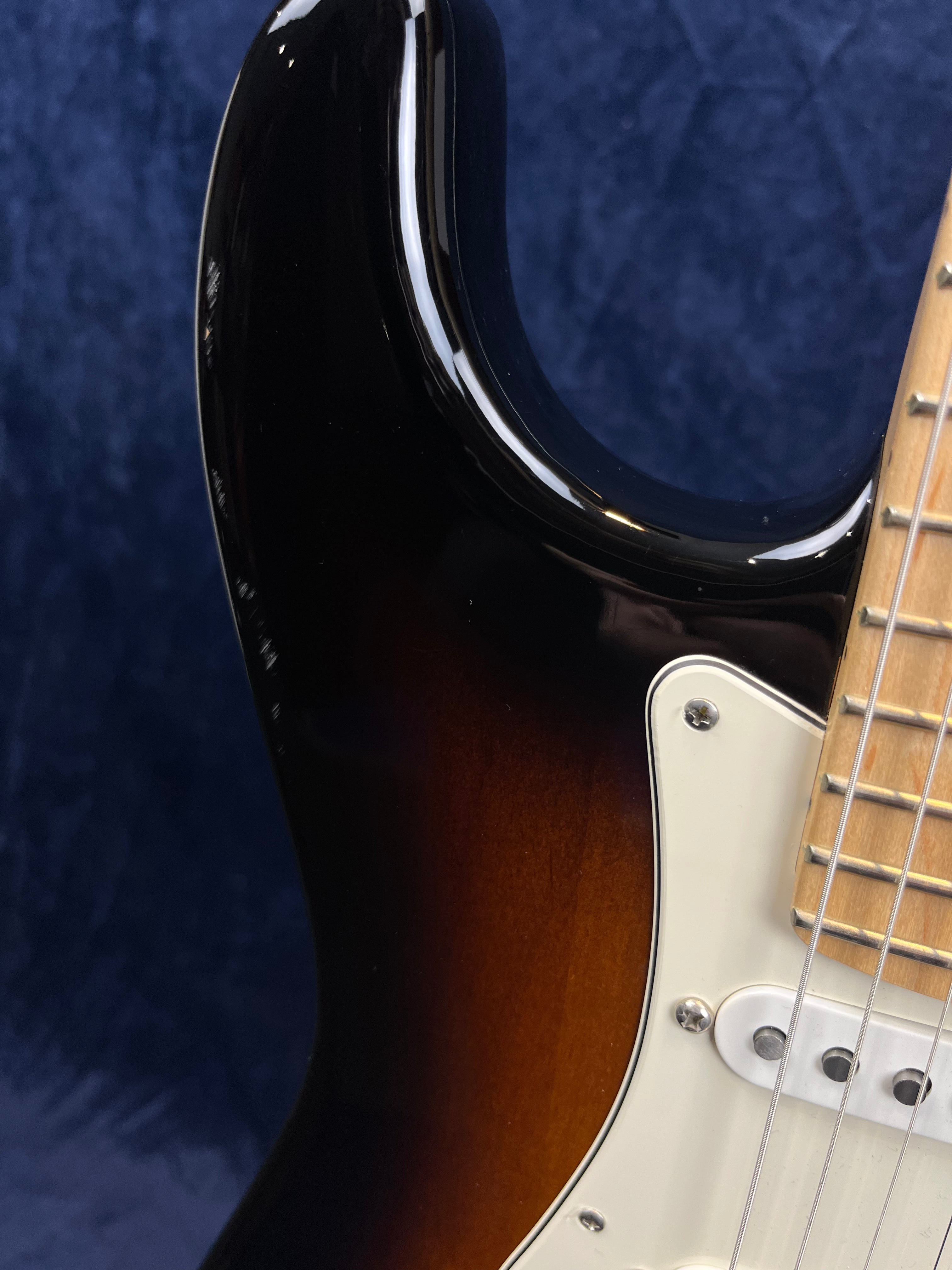 Fender American Special Stratocaster Sunburst deux tons 2017 d'occasion