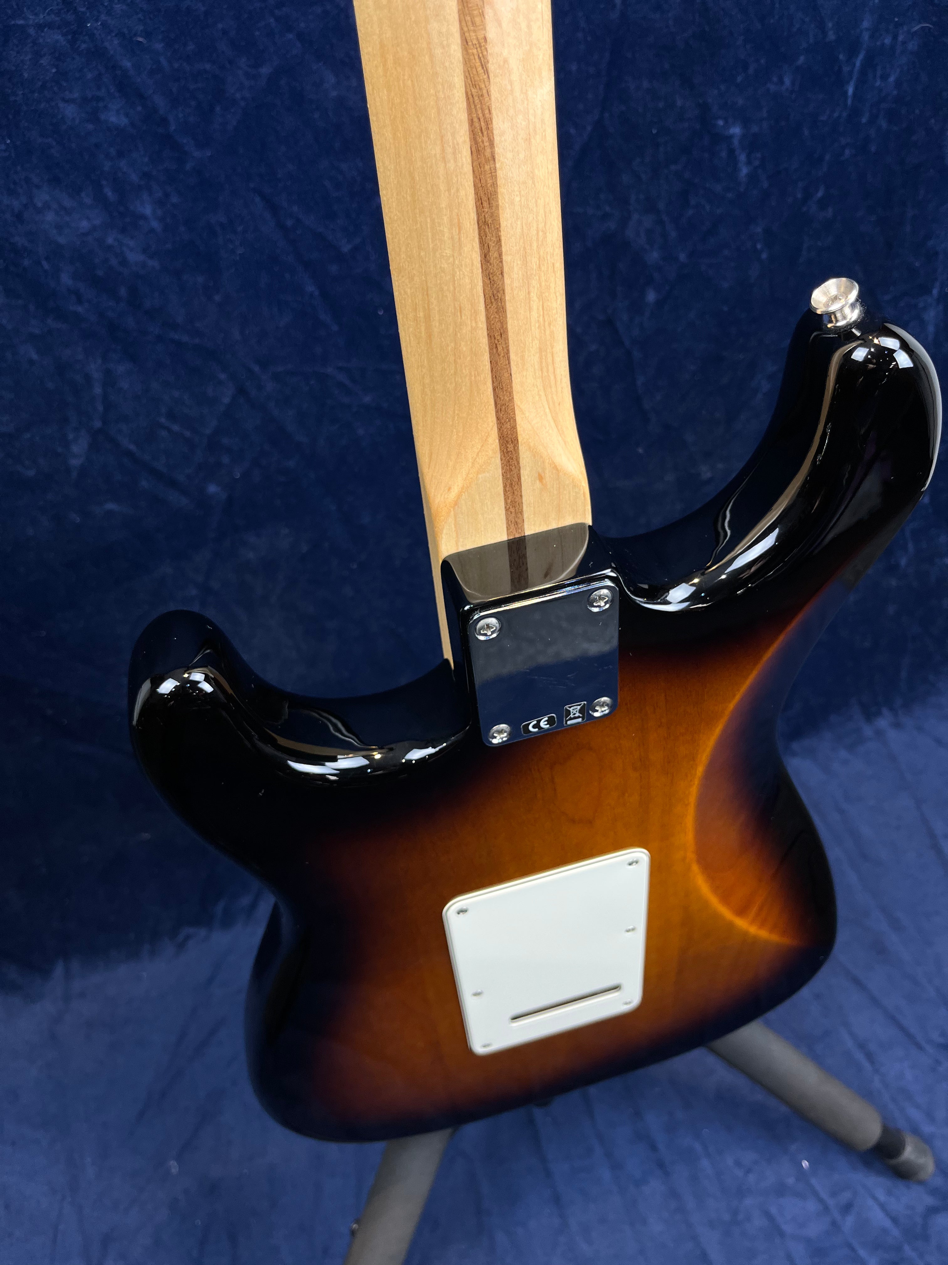 Fender American Special Stratocaster Sunburst deux tons 2017 d'occasion