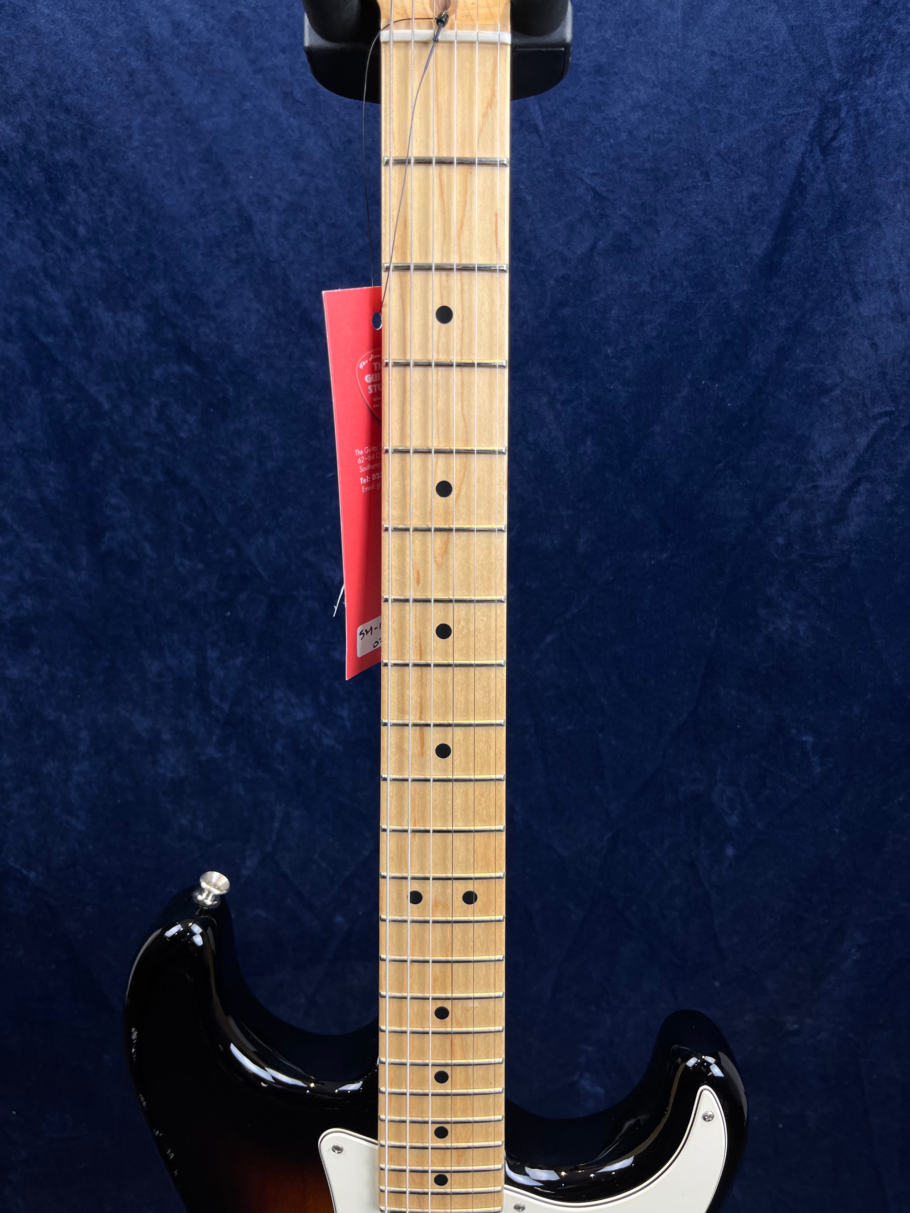 Fender American Special Stratocaster Sunburst deux tons 2017 d'occasion