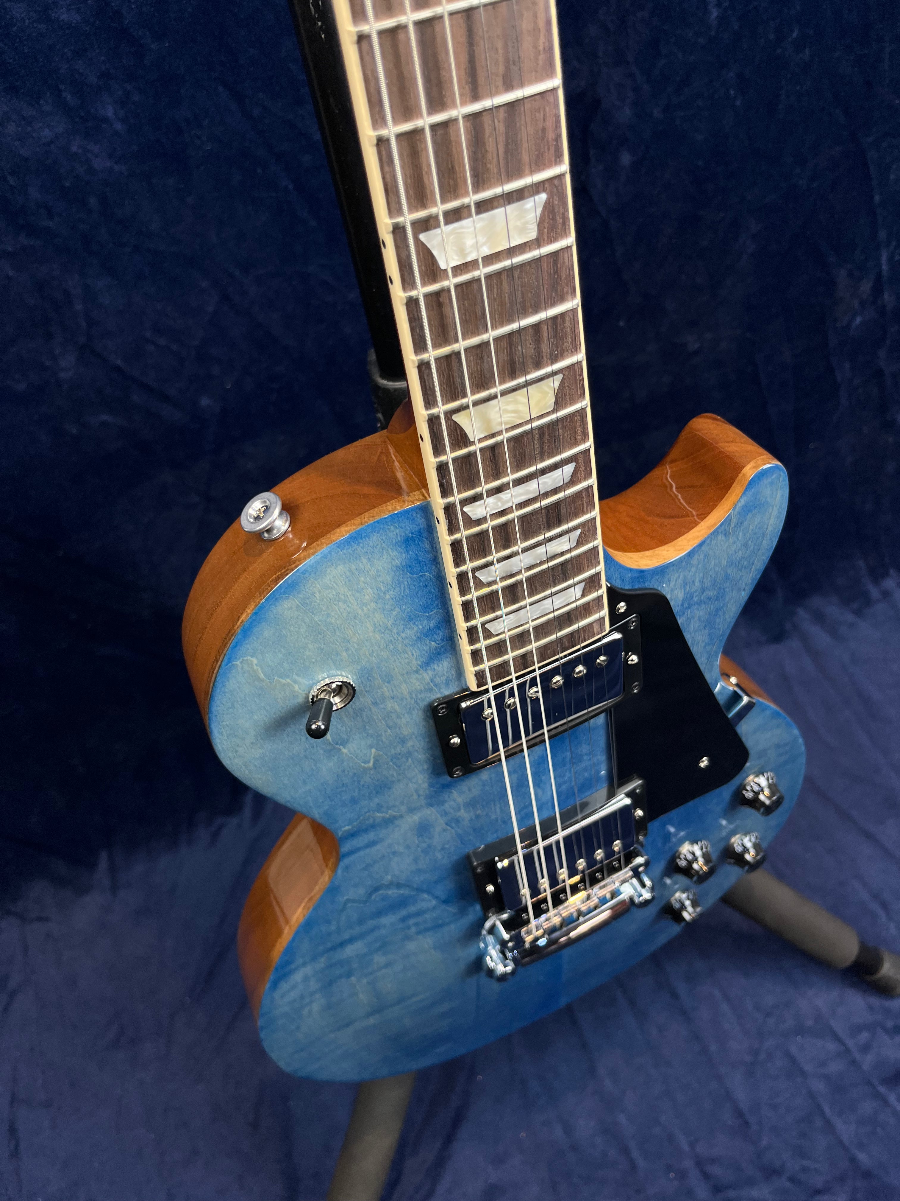 Gibson Les Paul Studio Figured Electric Guitar in Ocean Blue