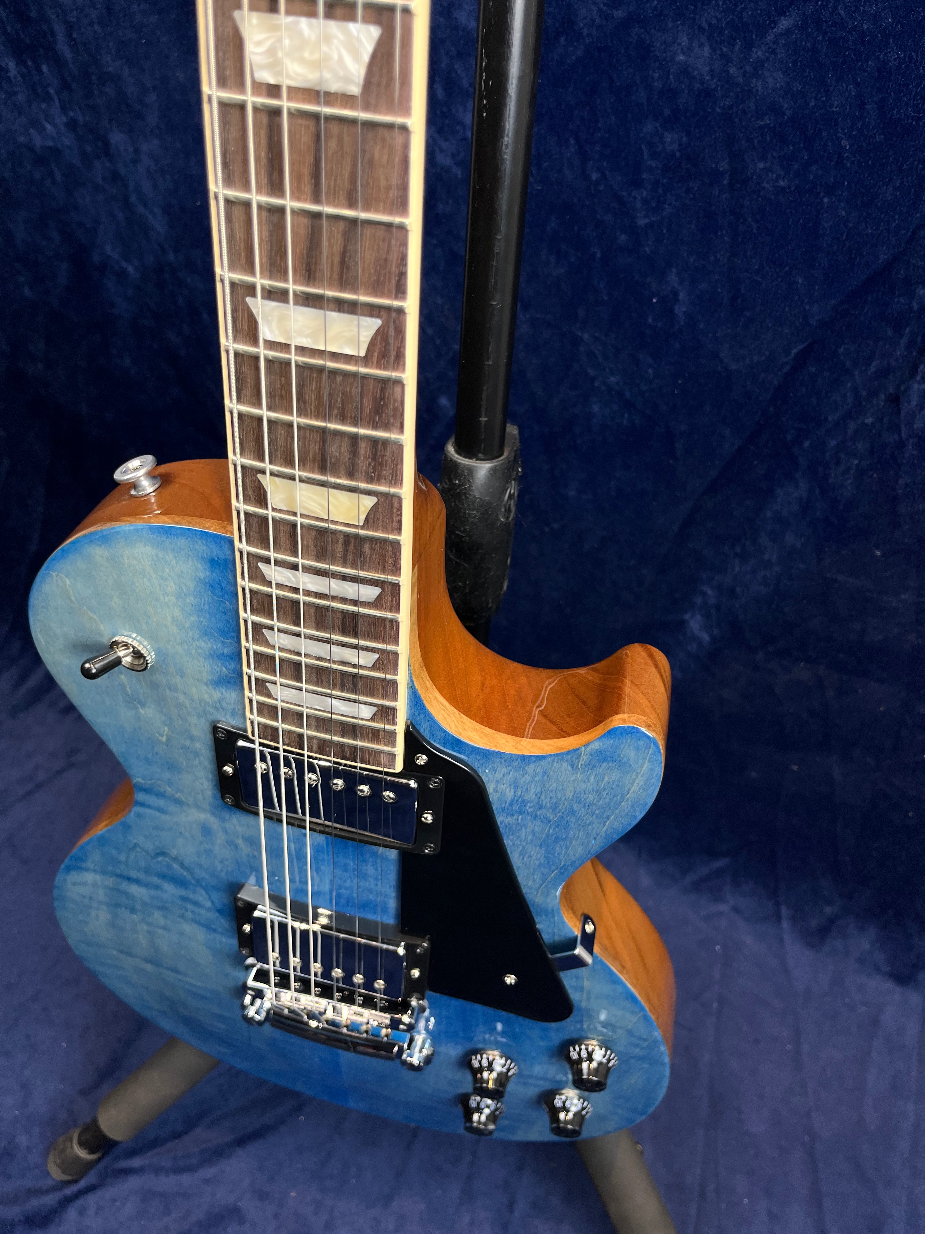 Gibson Les Paul Studio Figured Electric Guitar in Ocean Blue