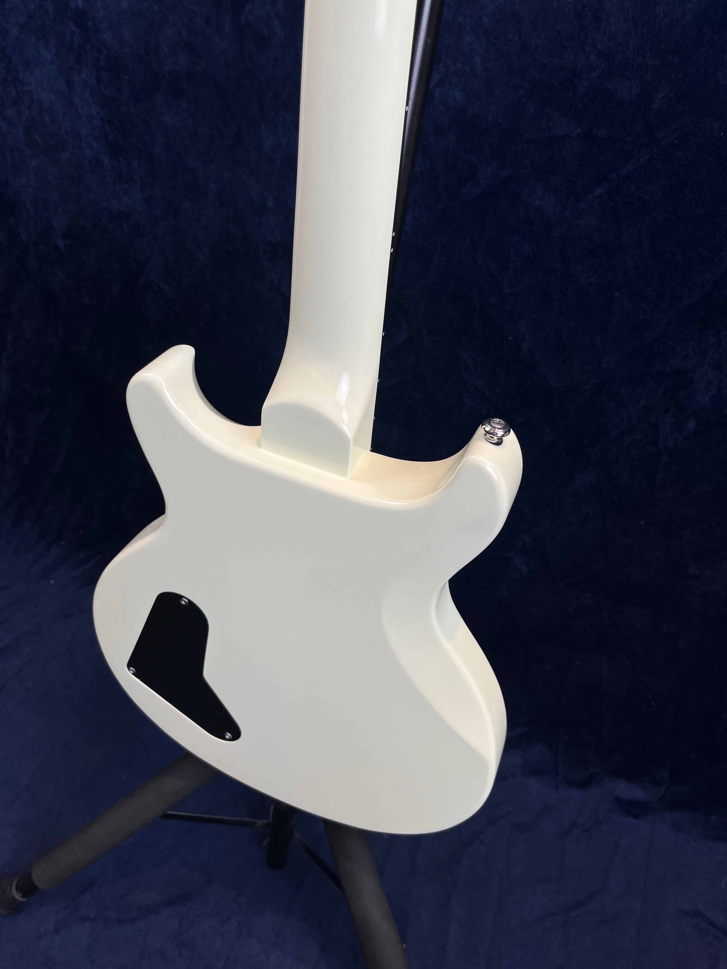Guitare électrique PRS SE Santana Special, coloris Antique White, catégorie B