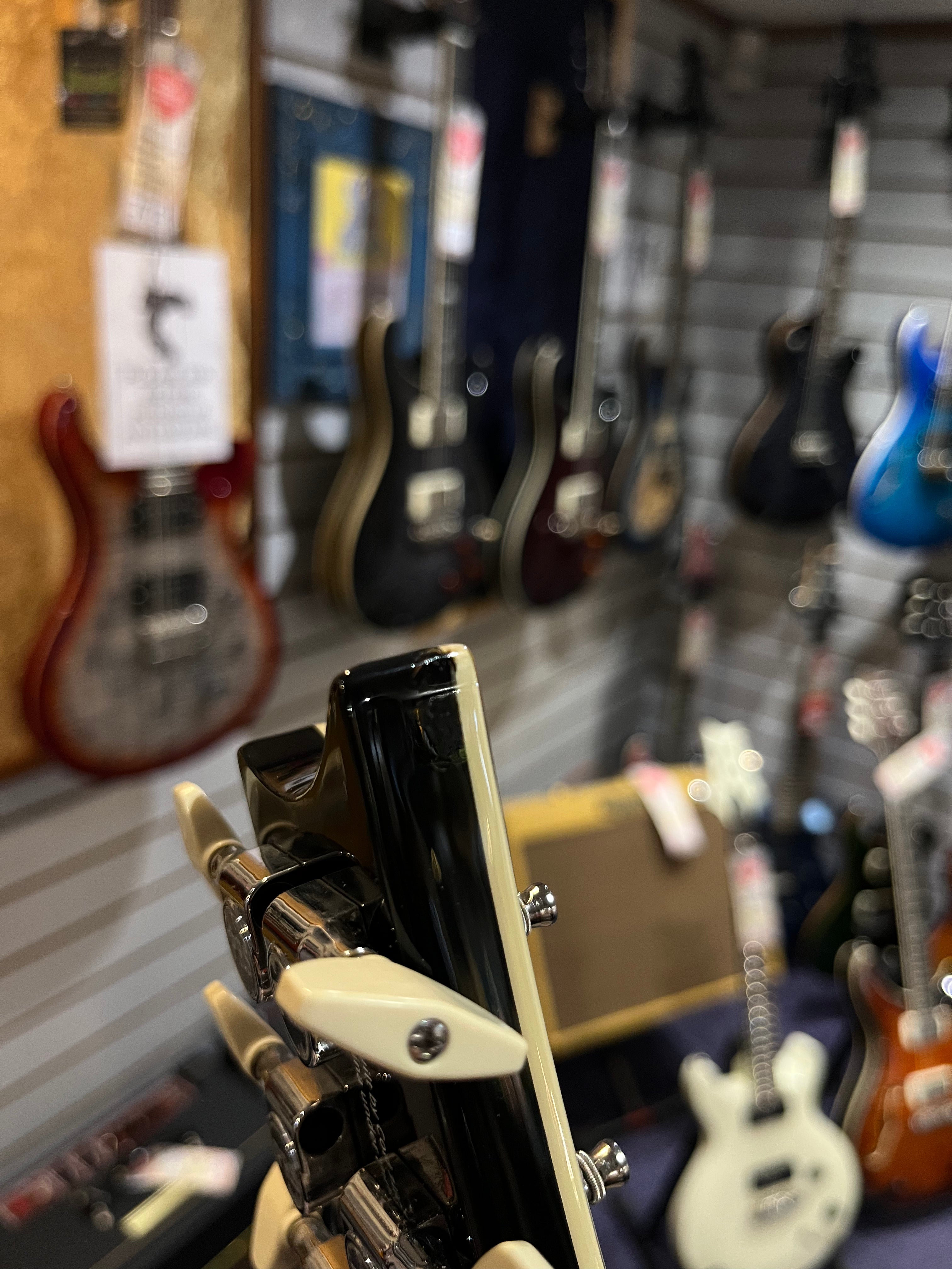 PRS SE Hollowbody II Piezo en Peacock Blue Smokeburst (Ex-démo)