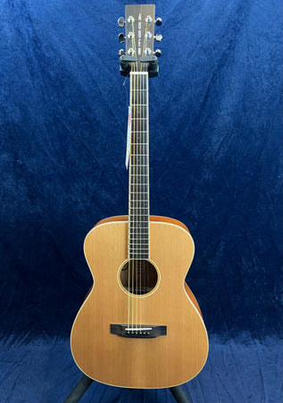 Auden Neo Bowman Electro Acoustic Cedar/Mahogany in Satin Natural