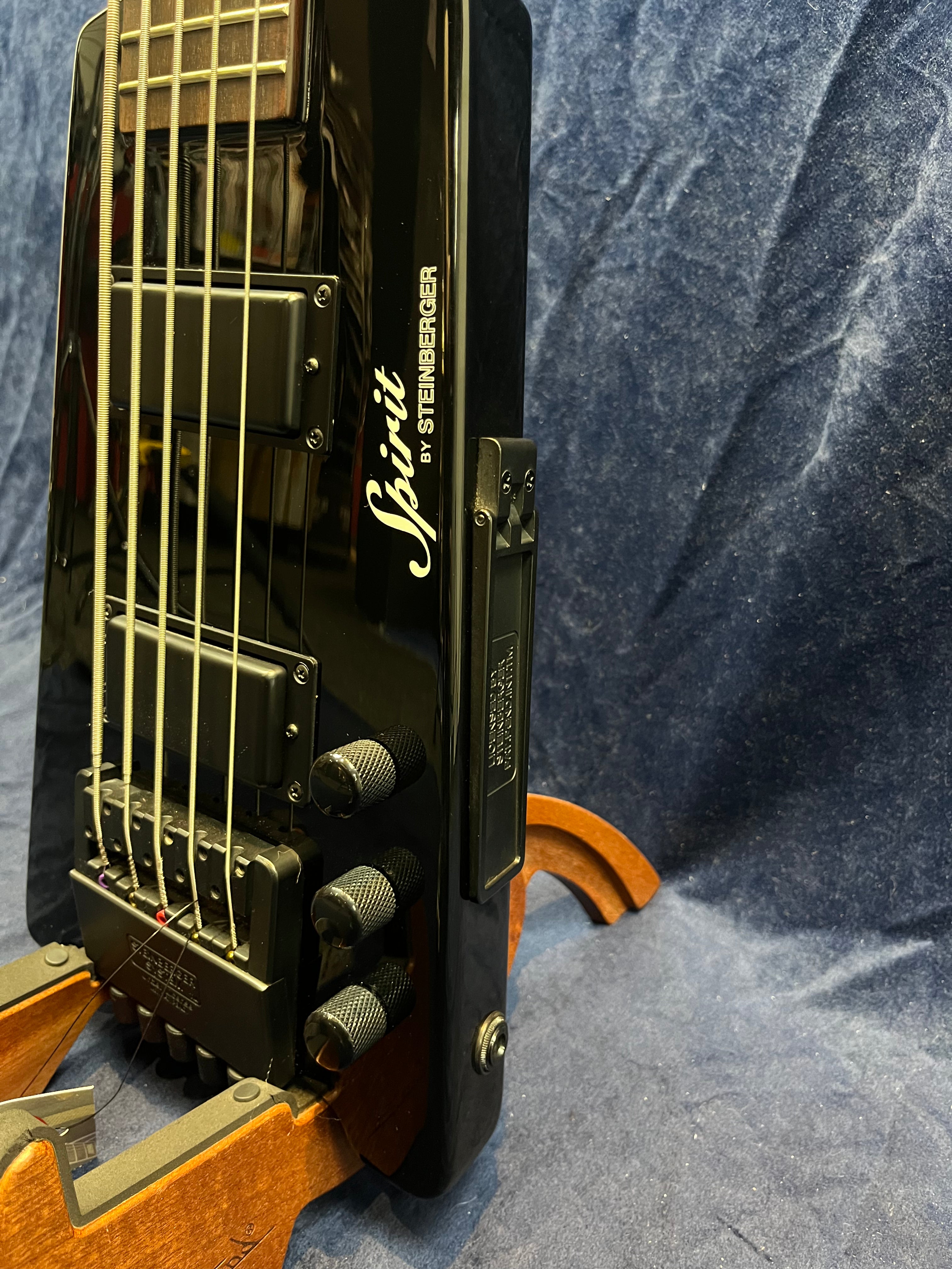 Spirit by Steinberger XT-25 5 String Bass in Gloss Black Pre-owned