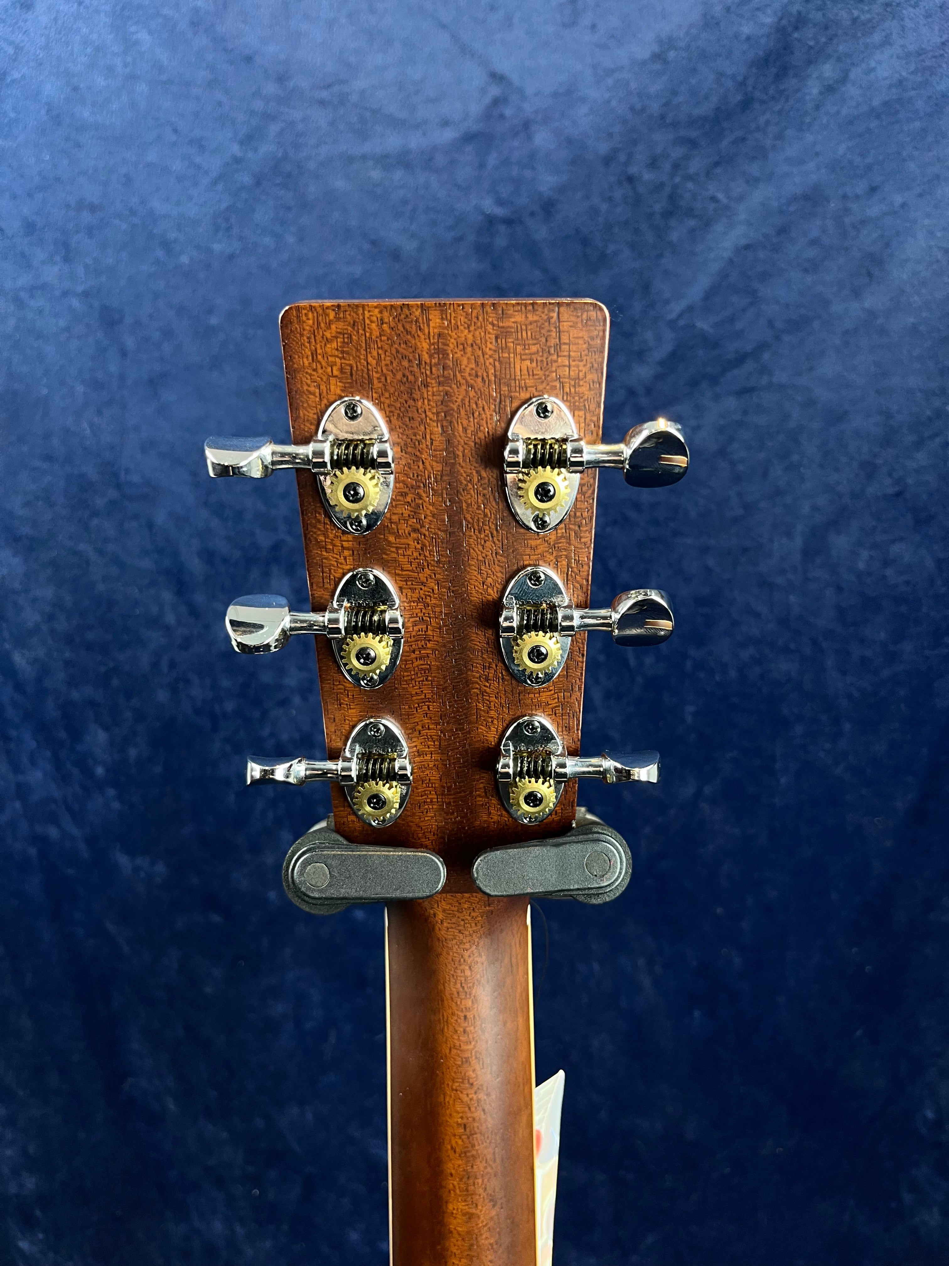 Auden Tobacco Series Julia Électro-acoustique corps plein en Tobacco Burst Satin