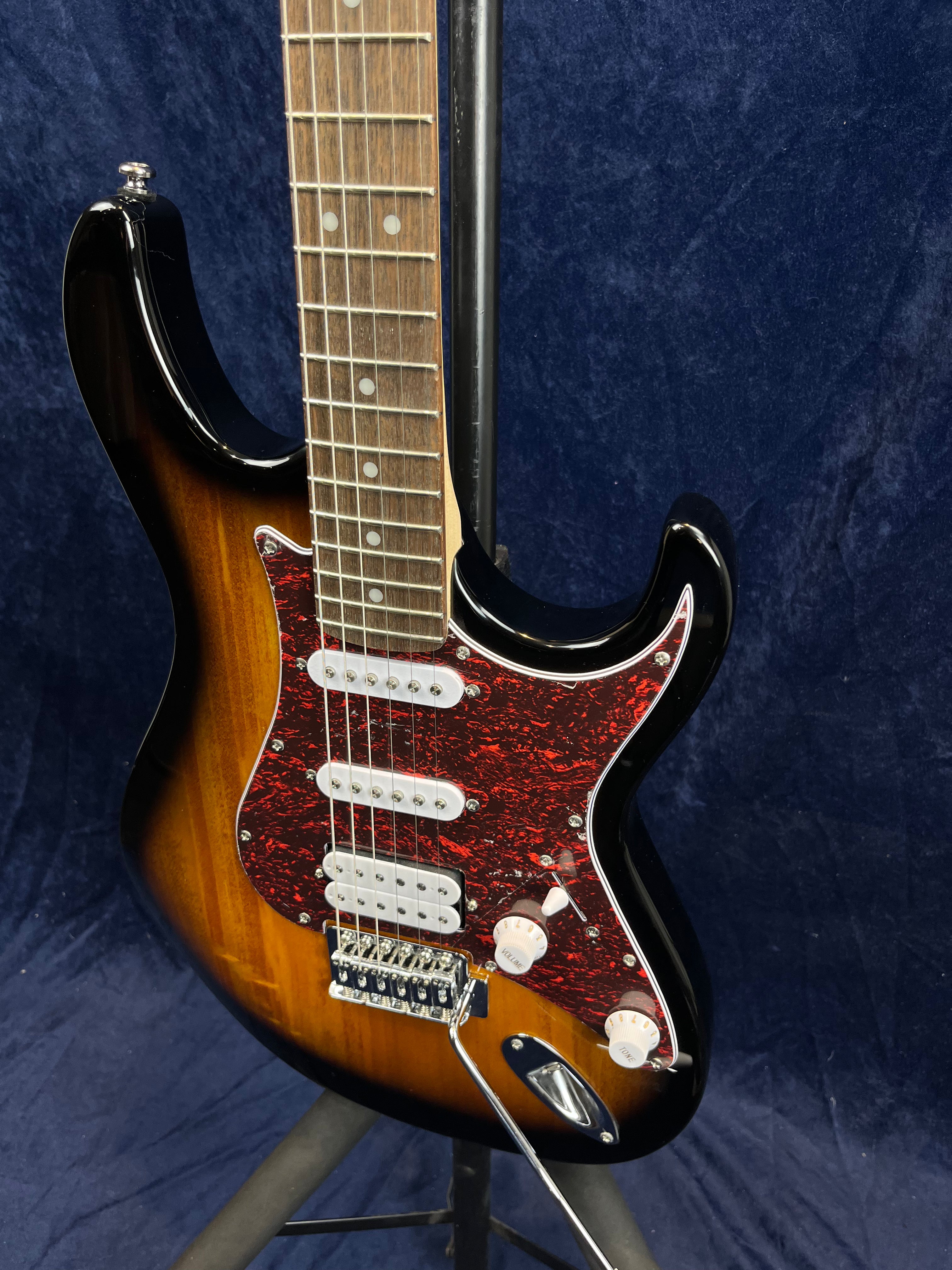 Guitare électrique Cort G115SE HSS Sunburst