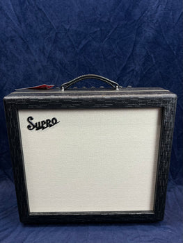 Supro Royale 50 Valve Combo Amplifier in Black Scandia Pre-owned