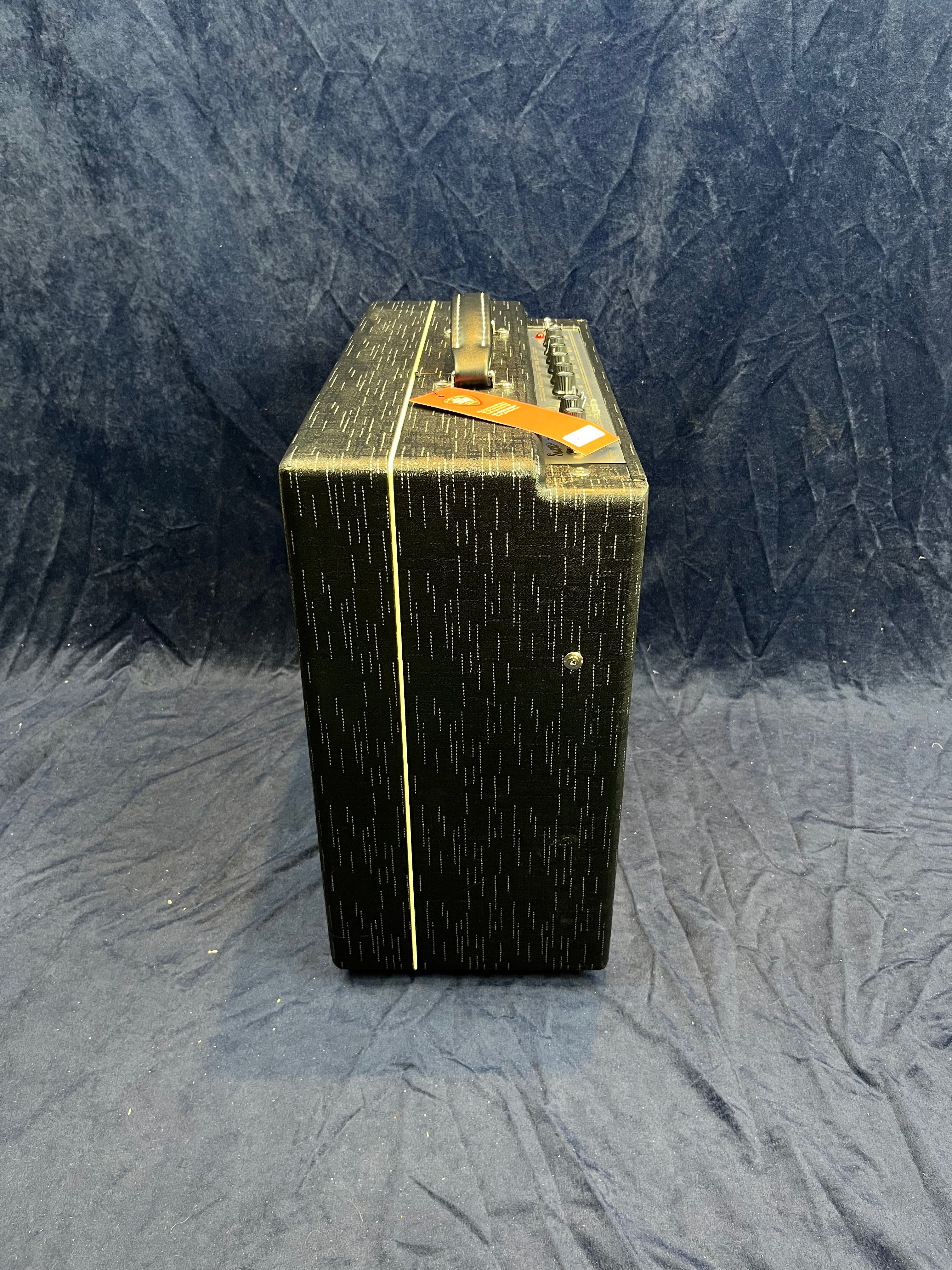 Supro Royale 50 Valve Combo Amplifier in Black Scandia Pre-owned