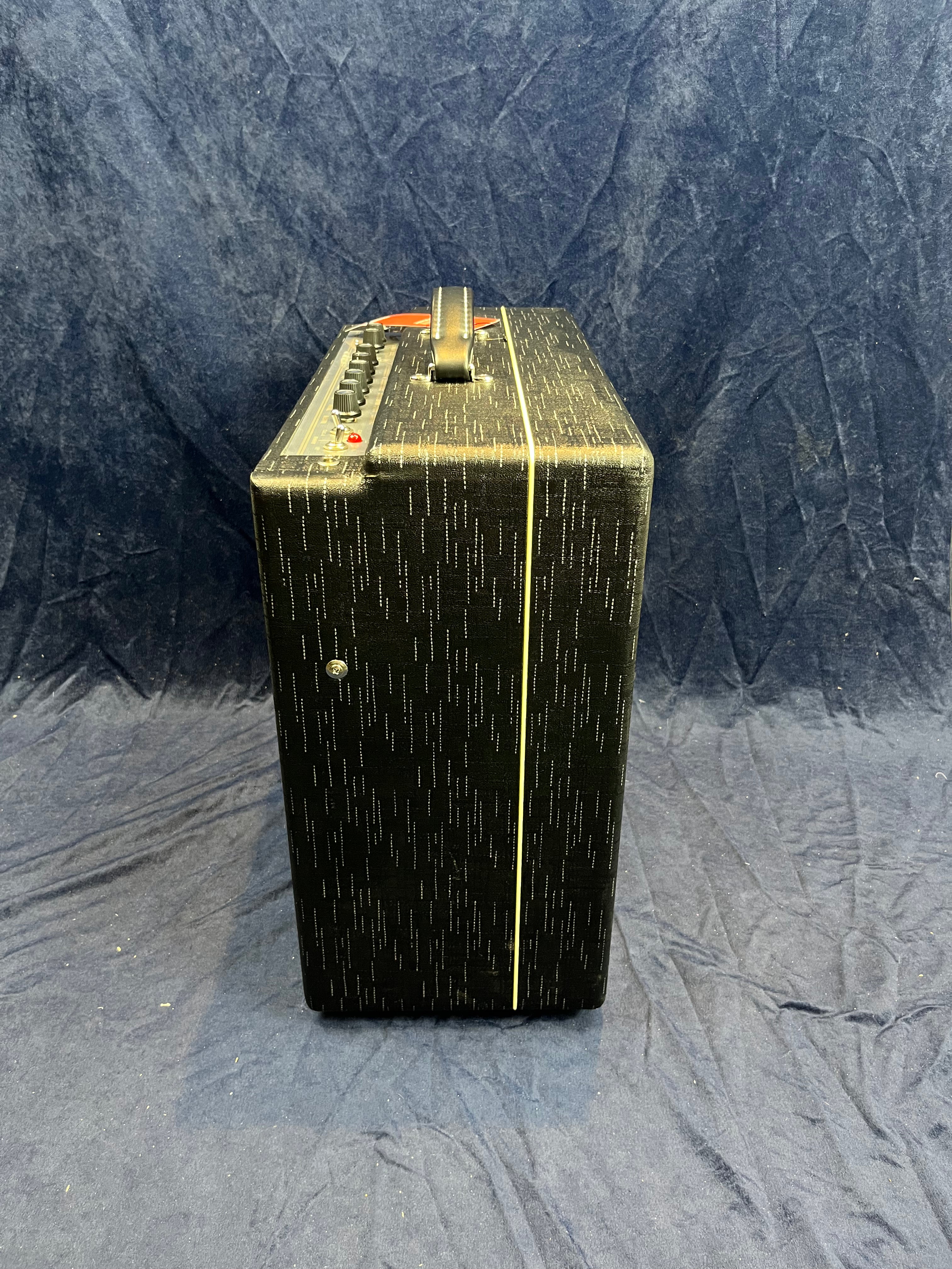 Supro Royale 50 Valve Combo Amplifier in Black Scandia Pre-owned