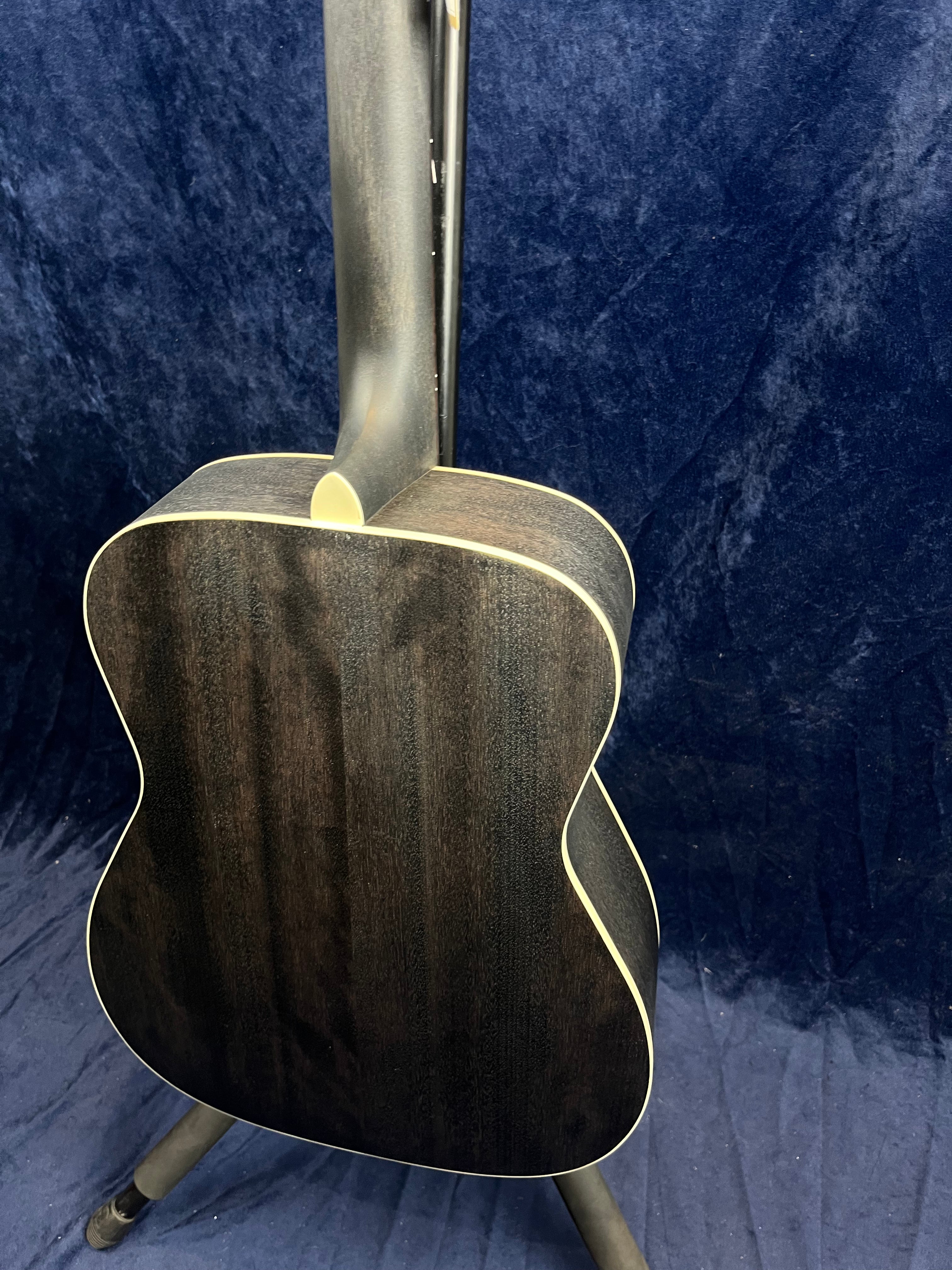 Cort AF550 Concert Acoustic Guitar in Open Pore Black