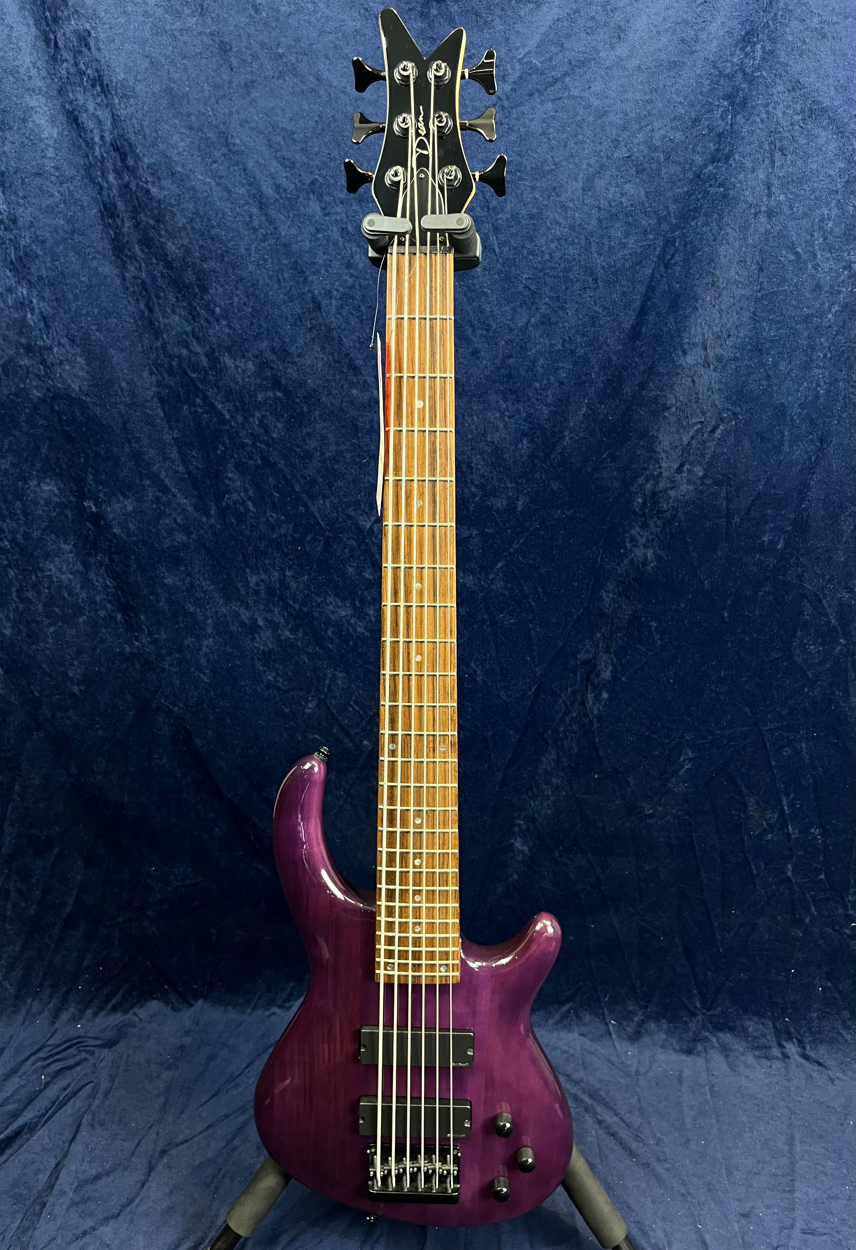 Guitare basse Dean Edge 6 cordes violette d'occasion