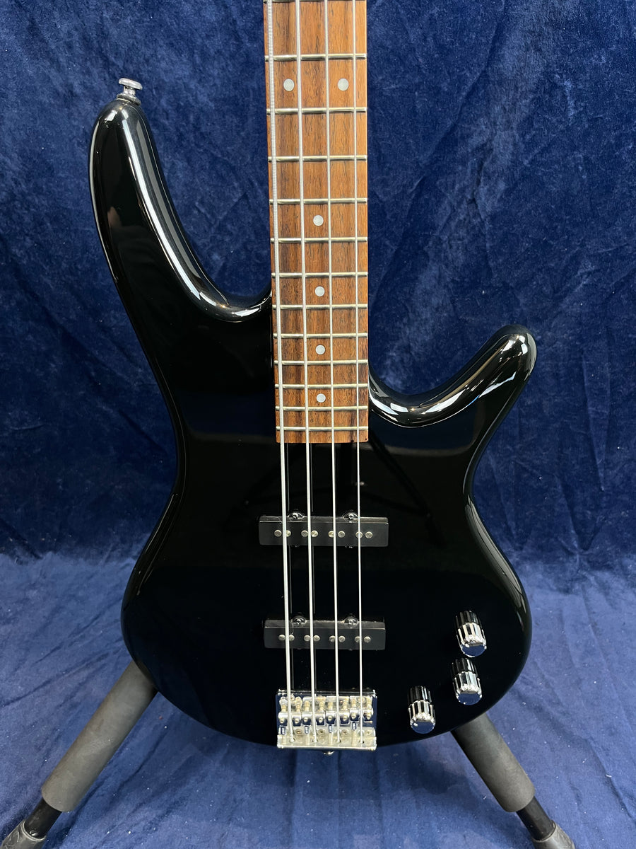 Basse 4 cordes Ibanez Gio noire brillante d'occasion