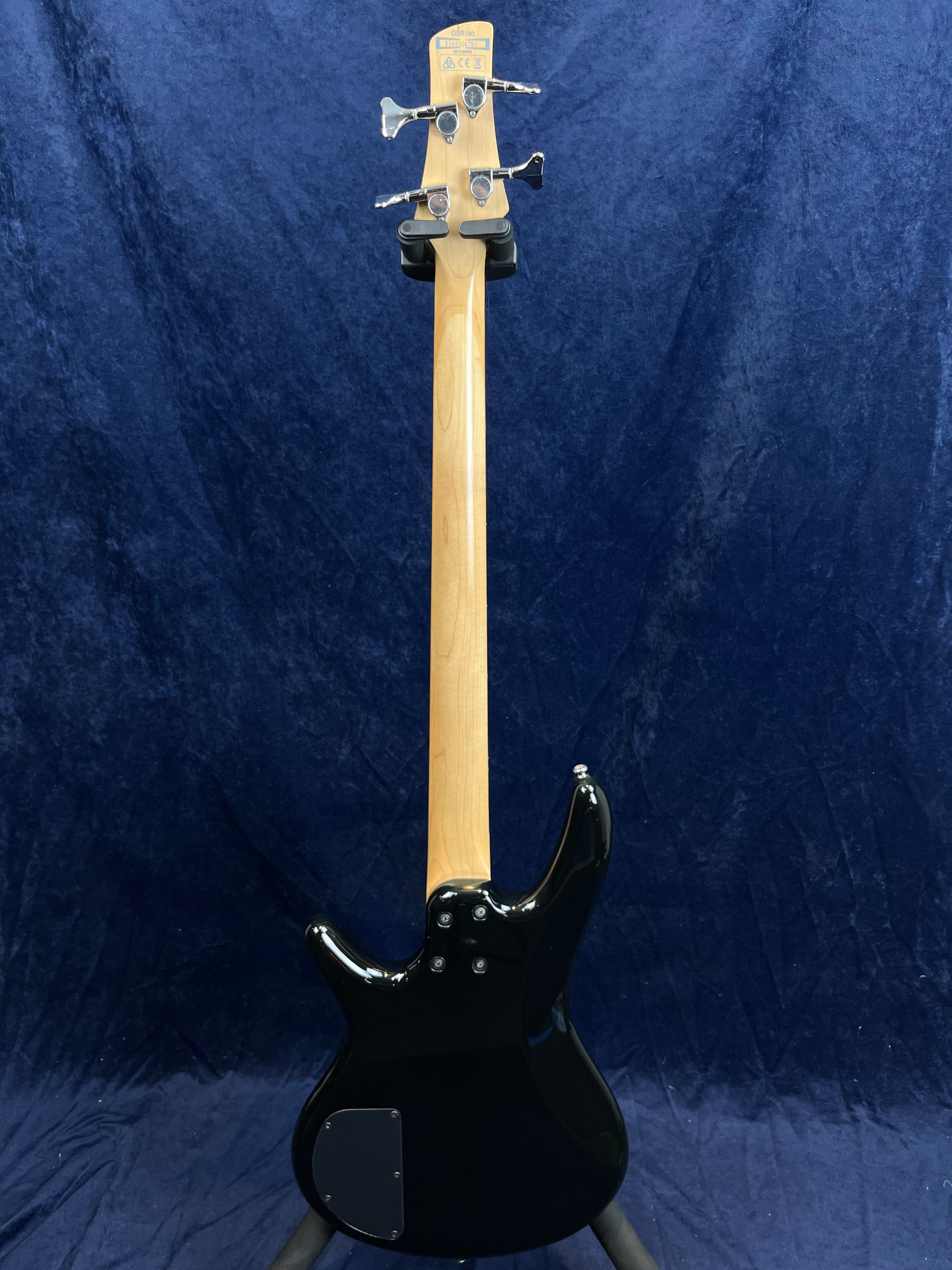 Basse 4 cordes Ibanez Gio noire brillante d'occasion