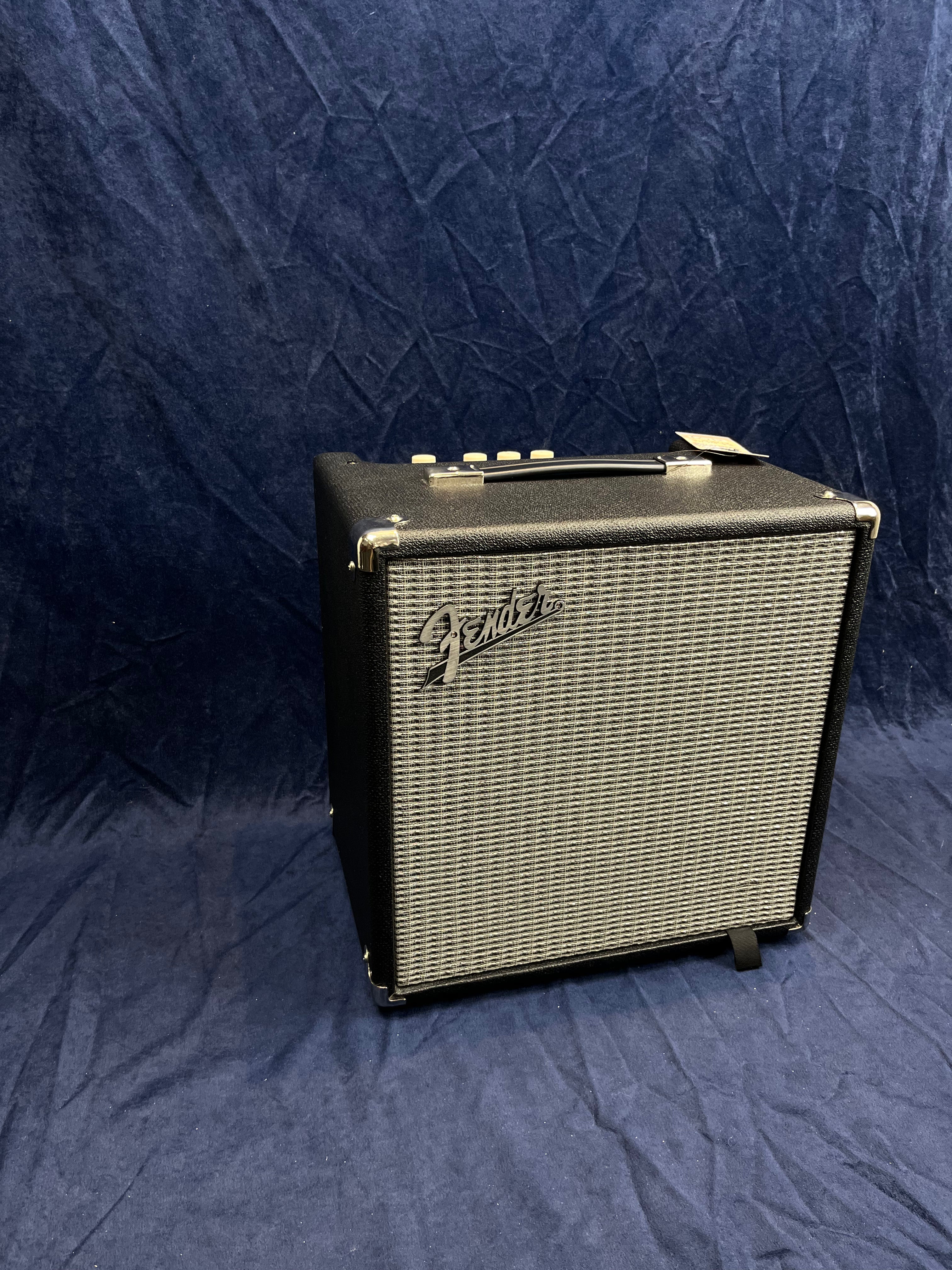 Fender Rumble 25 Bass Combo Amp Pre-owned