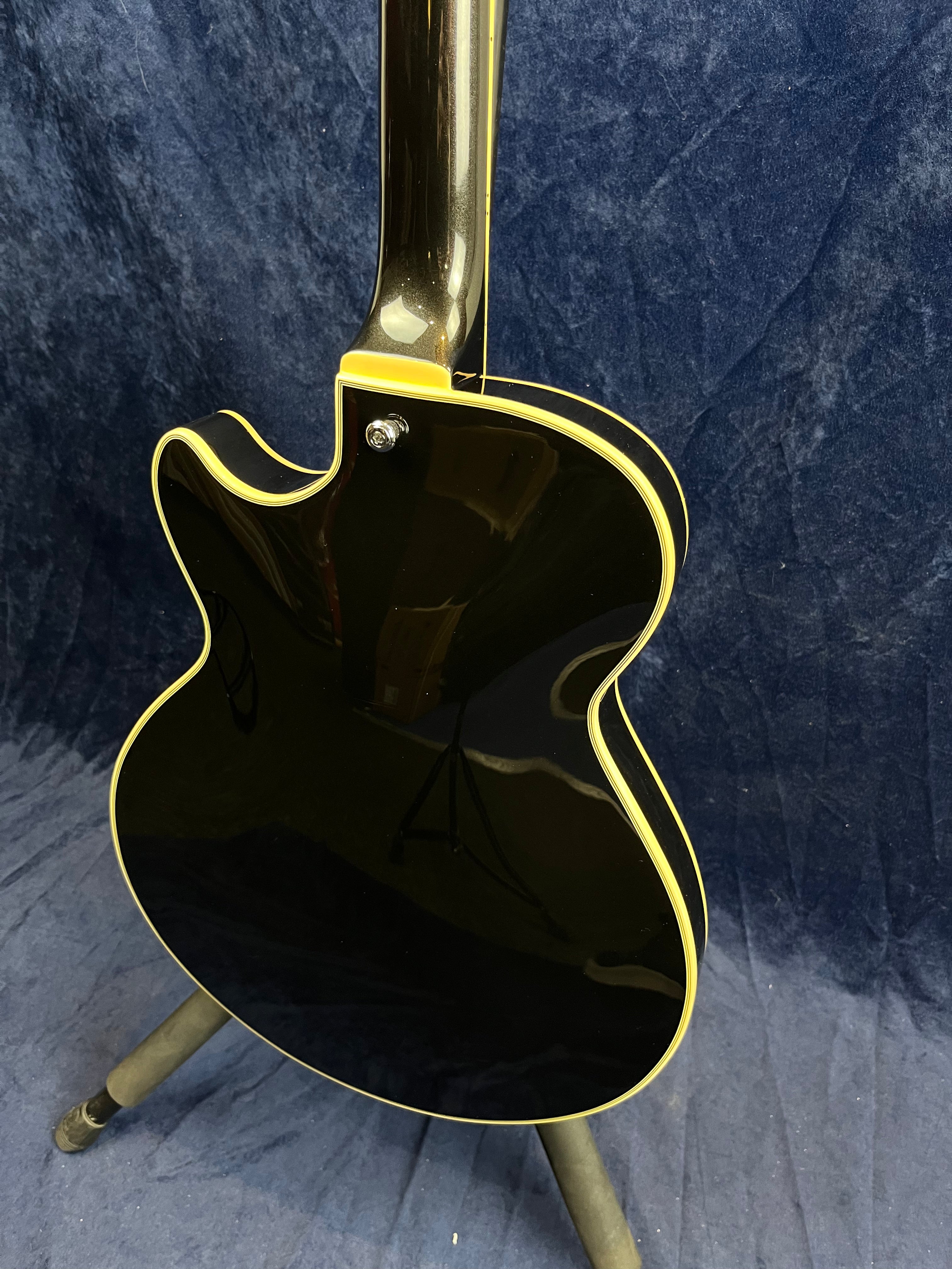 Guitare électrique D'Angelico Premier SS noire (produit déclassé)