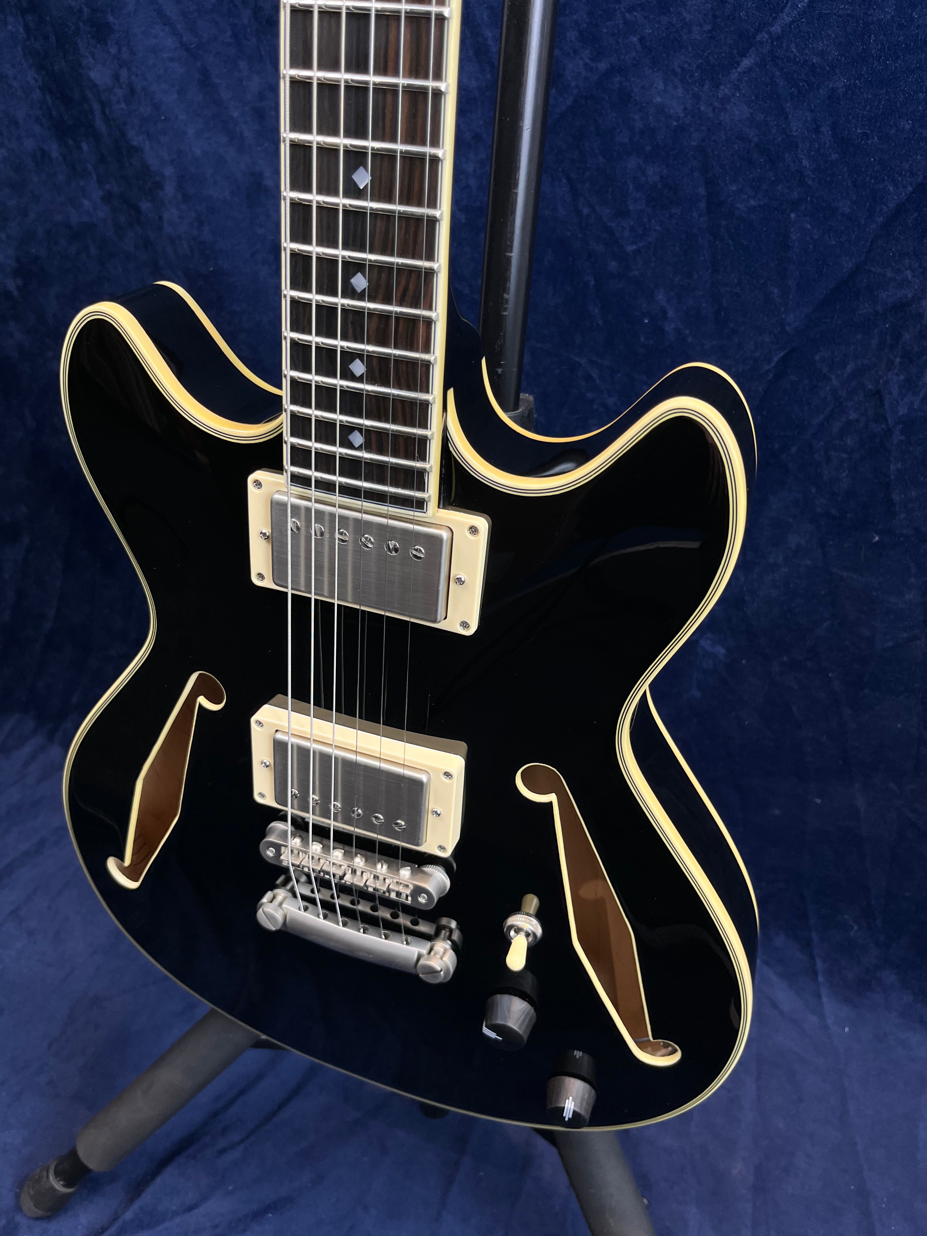 Guitare électrique D'Angelico Excel Mini DC Tour noire - B-stock