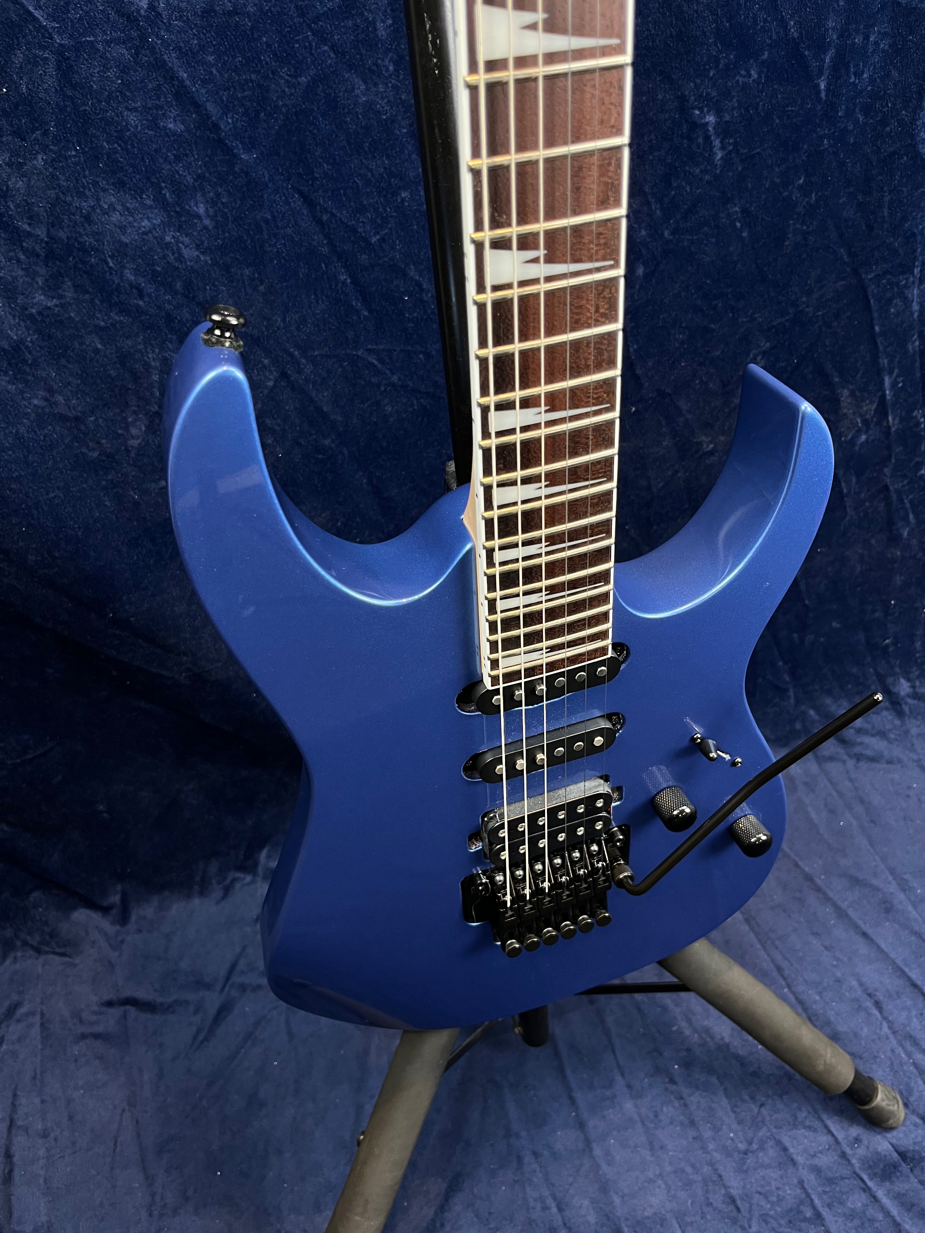 Guitare électrique Ibanez RG460-BH Floyd Rose Blue Haze d'occasion