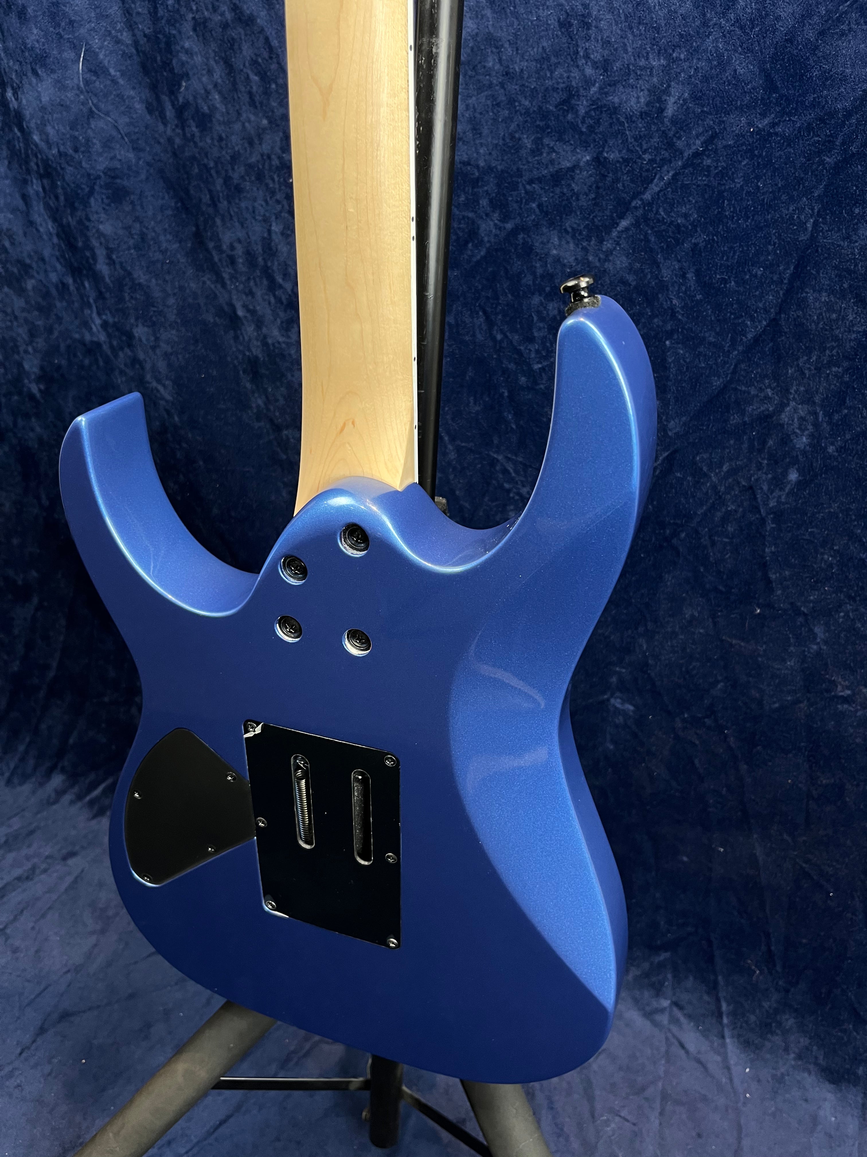 Guitare électrique Ibanez RG460-BH Floyd Rose Blue Haze d'occasion