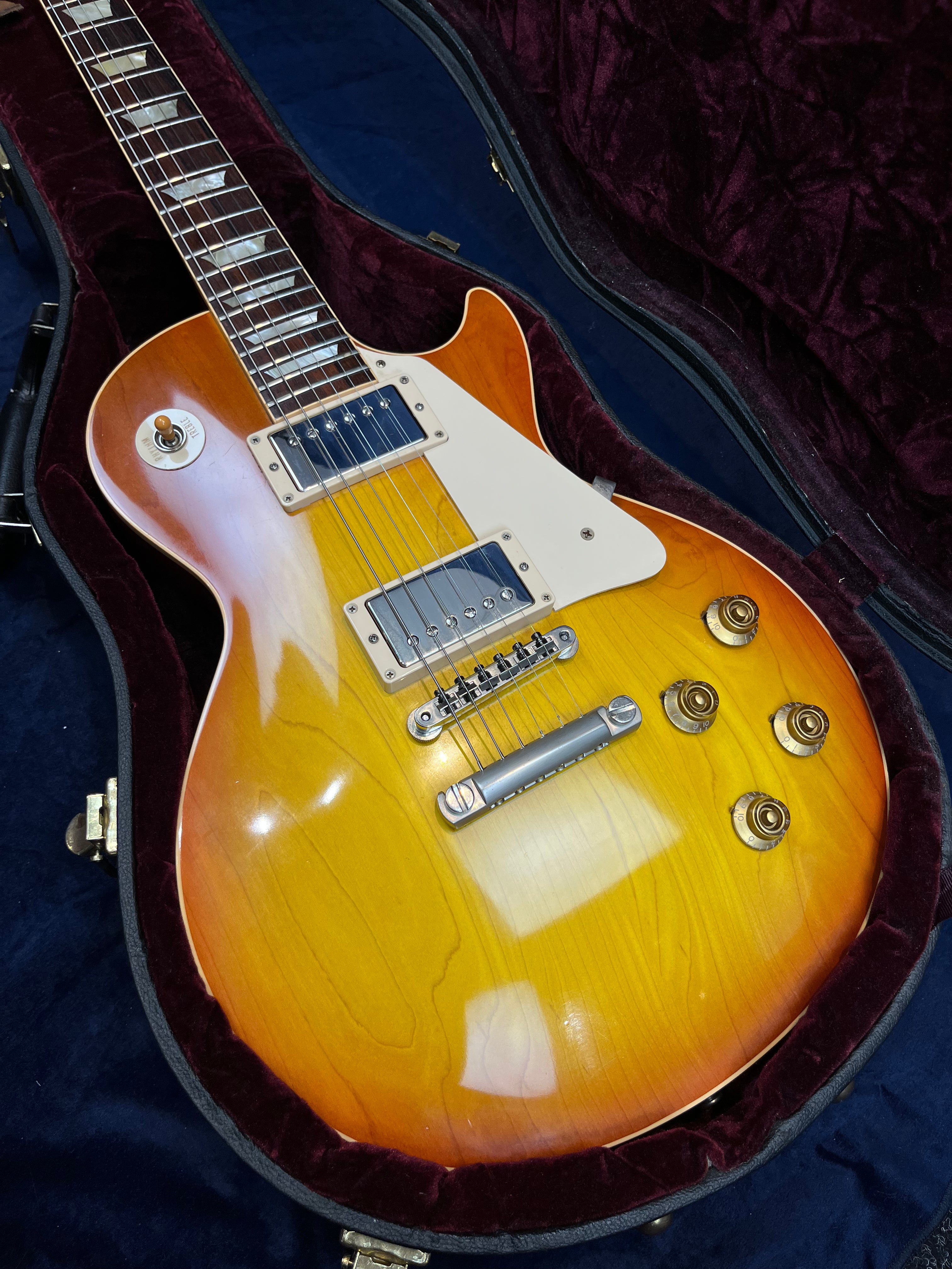 Gibson Les Paul Historic Collection '58 Reissue 2007 in Washed Cherry Sunburst