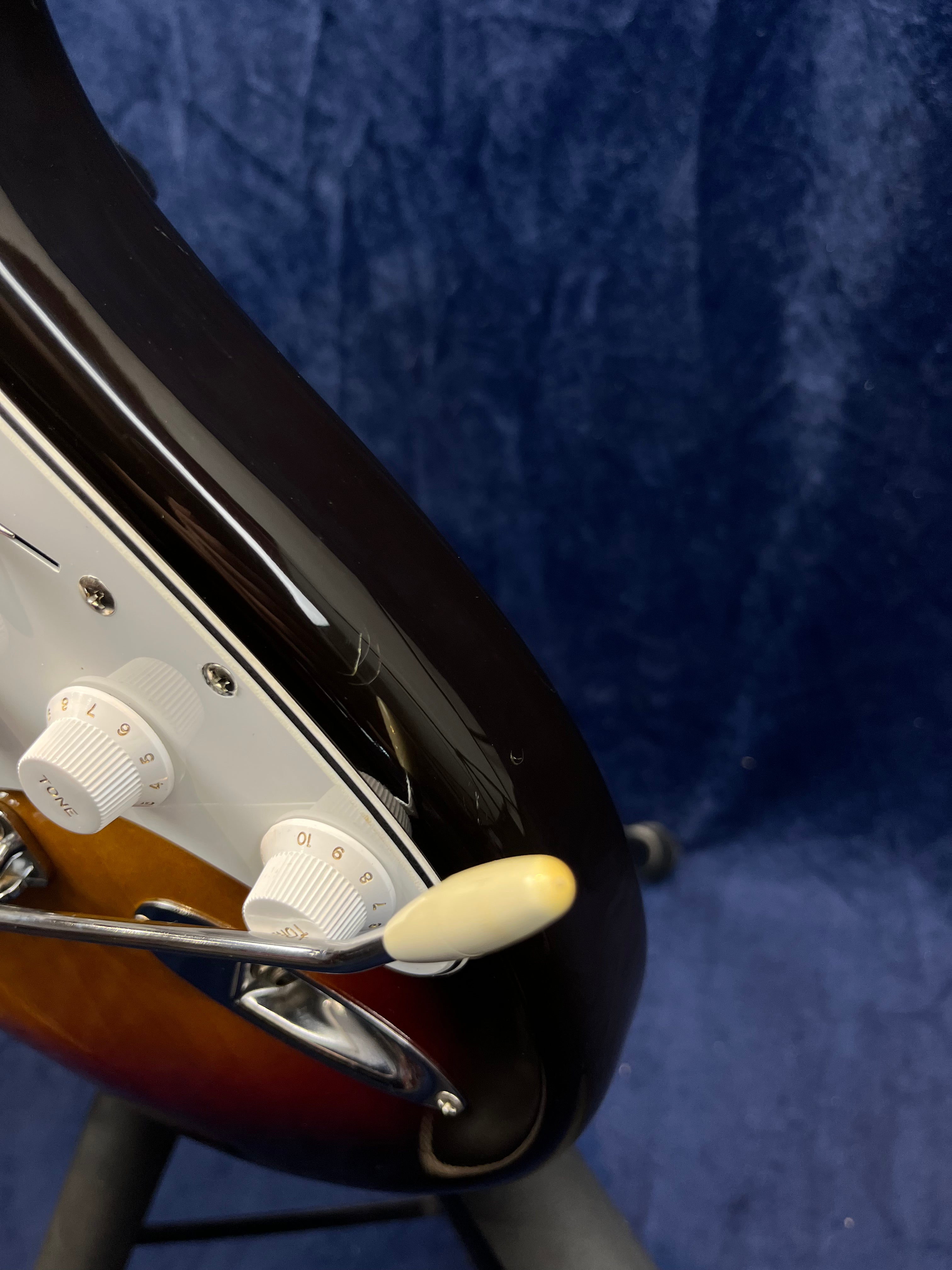 Squier JV ST62 Stratocaster 1983 w/ Swing Tag in Sunburst