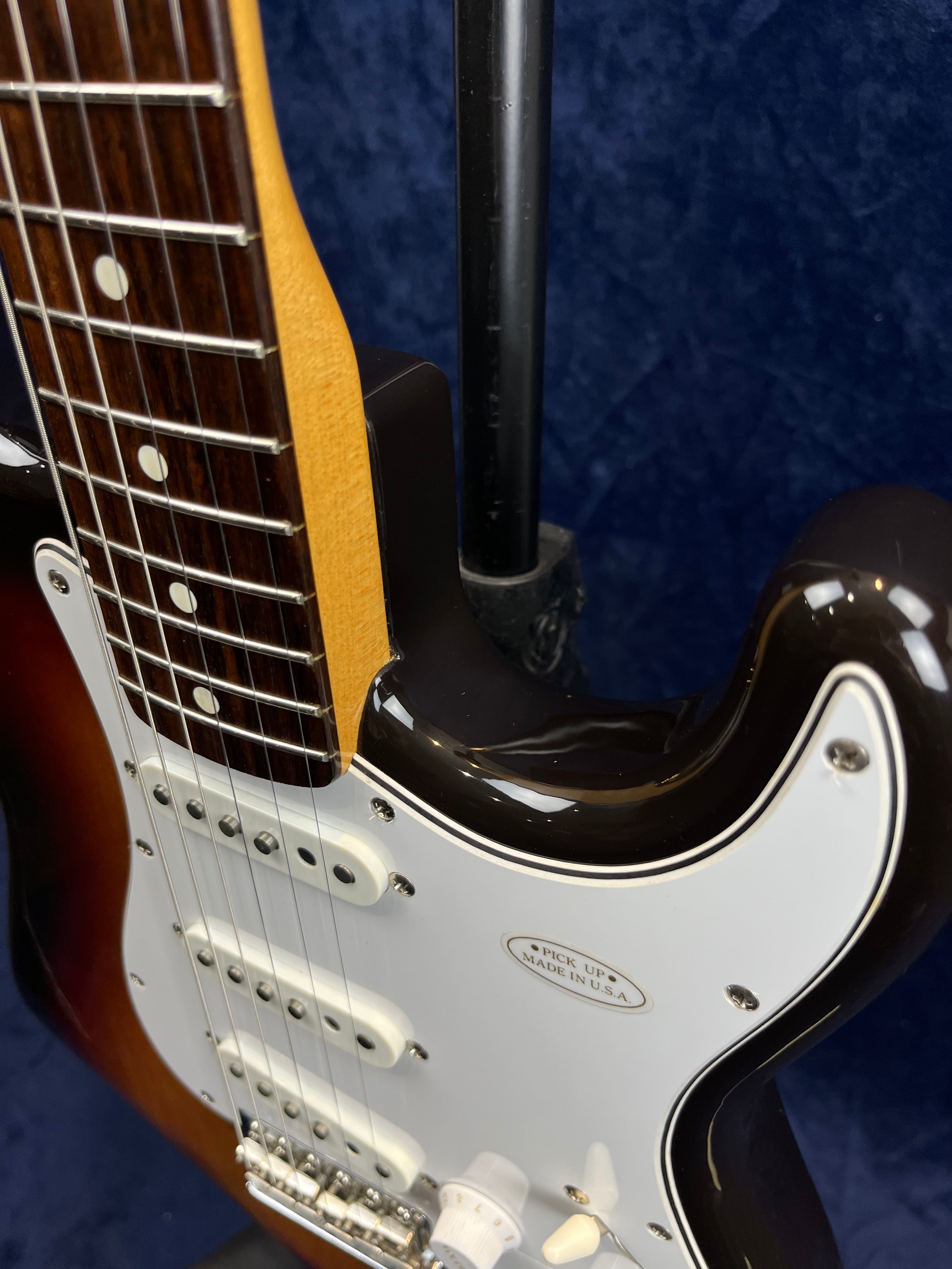 Squier JV ST62 Stratocaster 1983 w/ Swing Tag in Sunburst