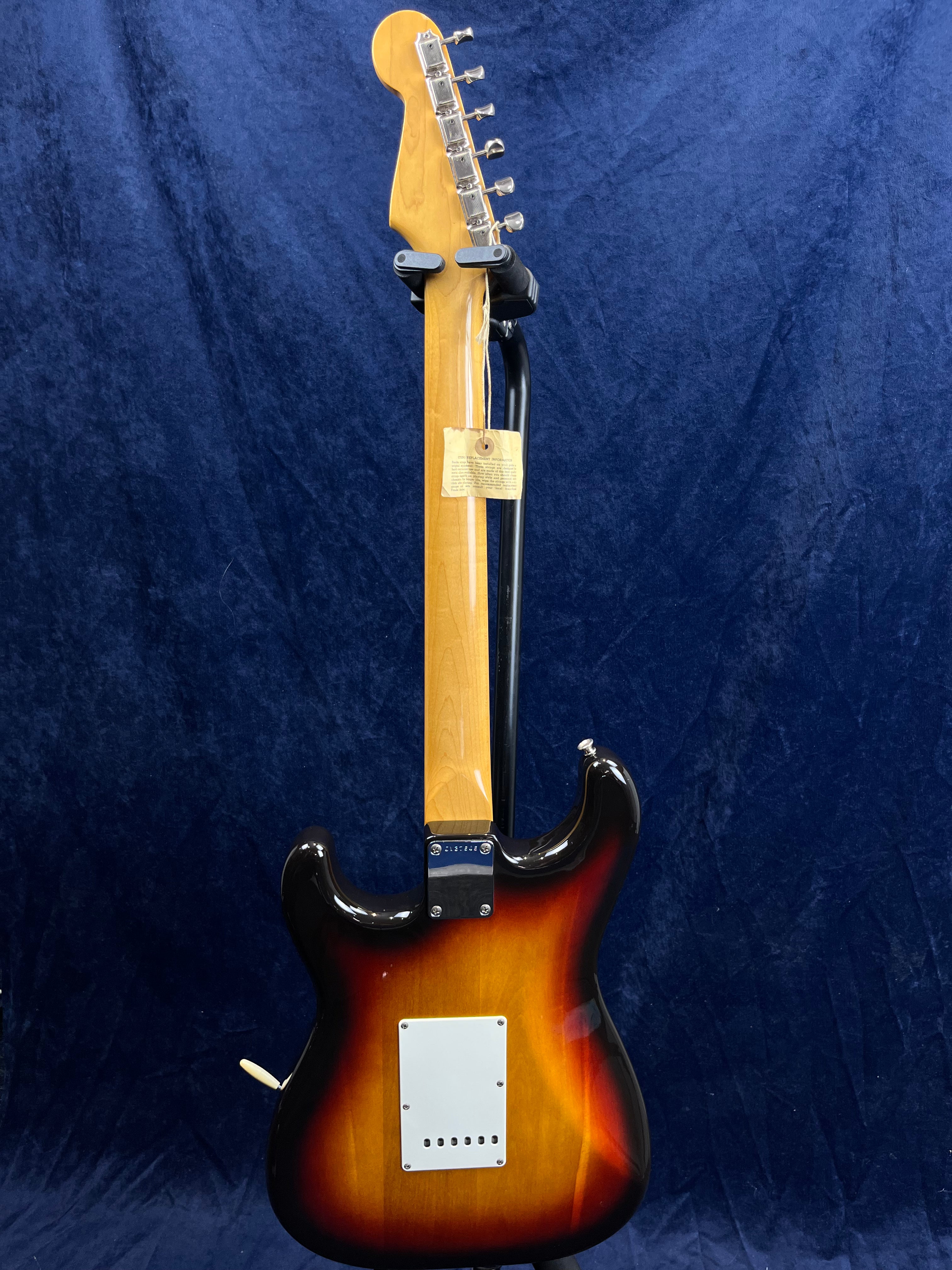 Squier JV ST62 Stratocaster 1983 w/ Swing Tag in Sunburst
