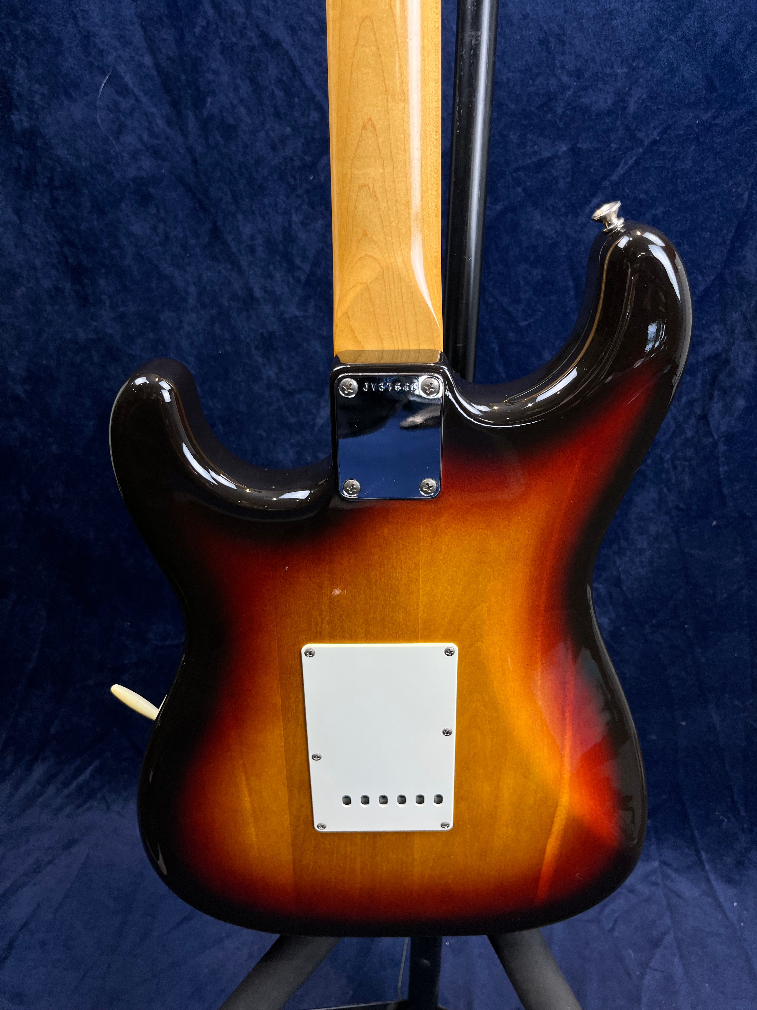 Squier JV ST62 Stratocaster 1983 w/ Swing Tag in Sunburst
