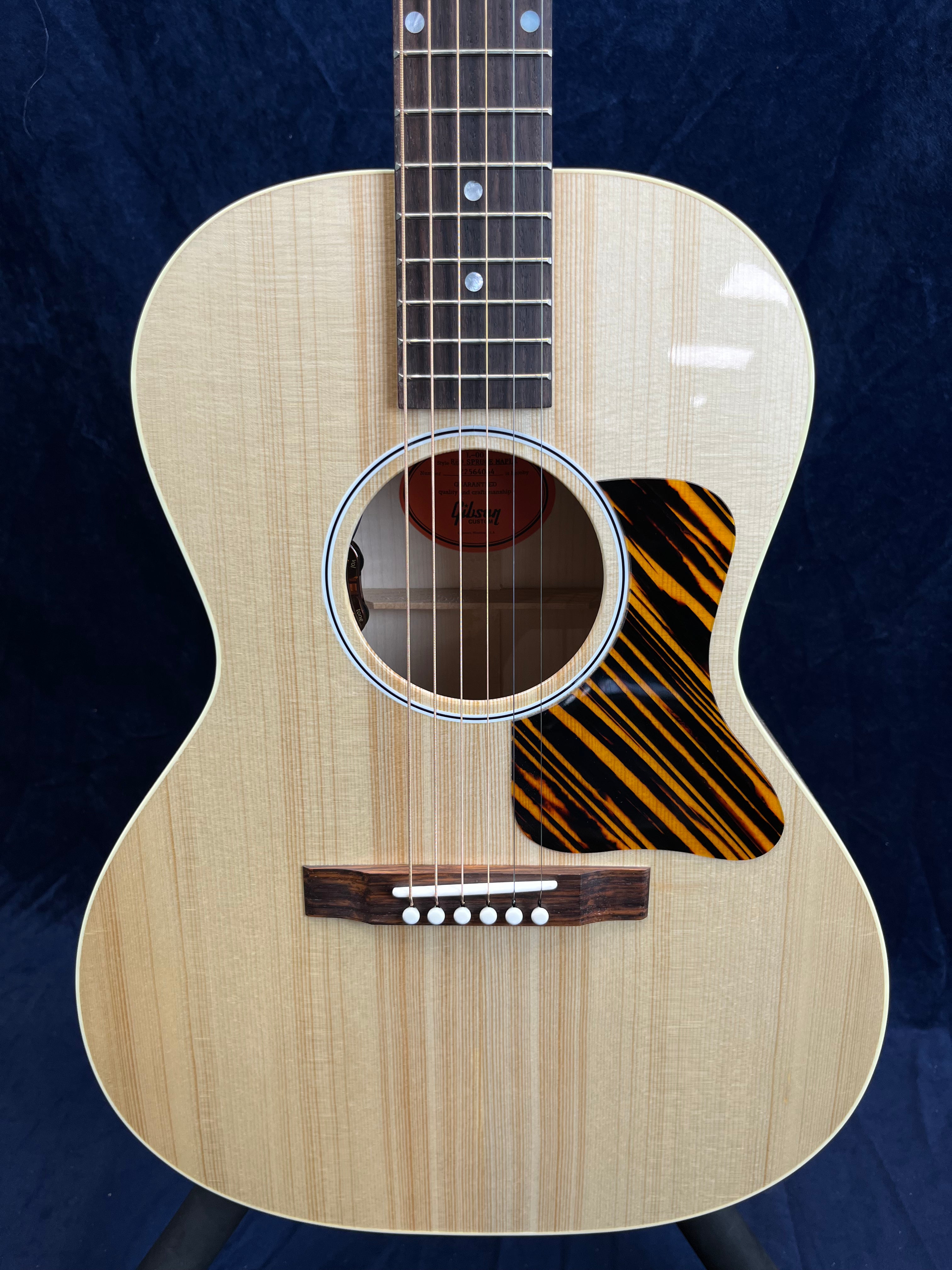 Gibson Custom Shop L-00 Maple Acoustic Guitar in Antique Natural