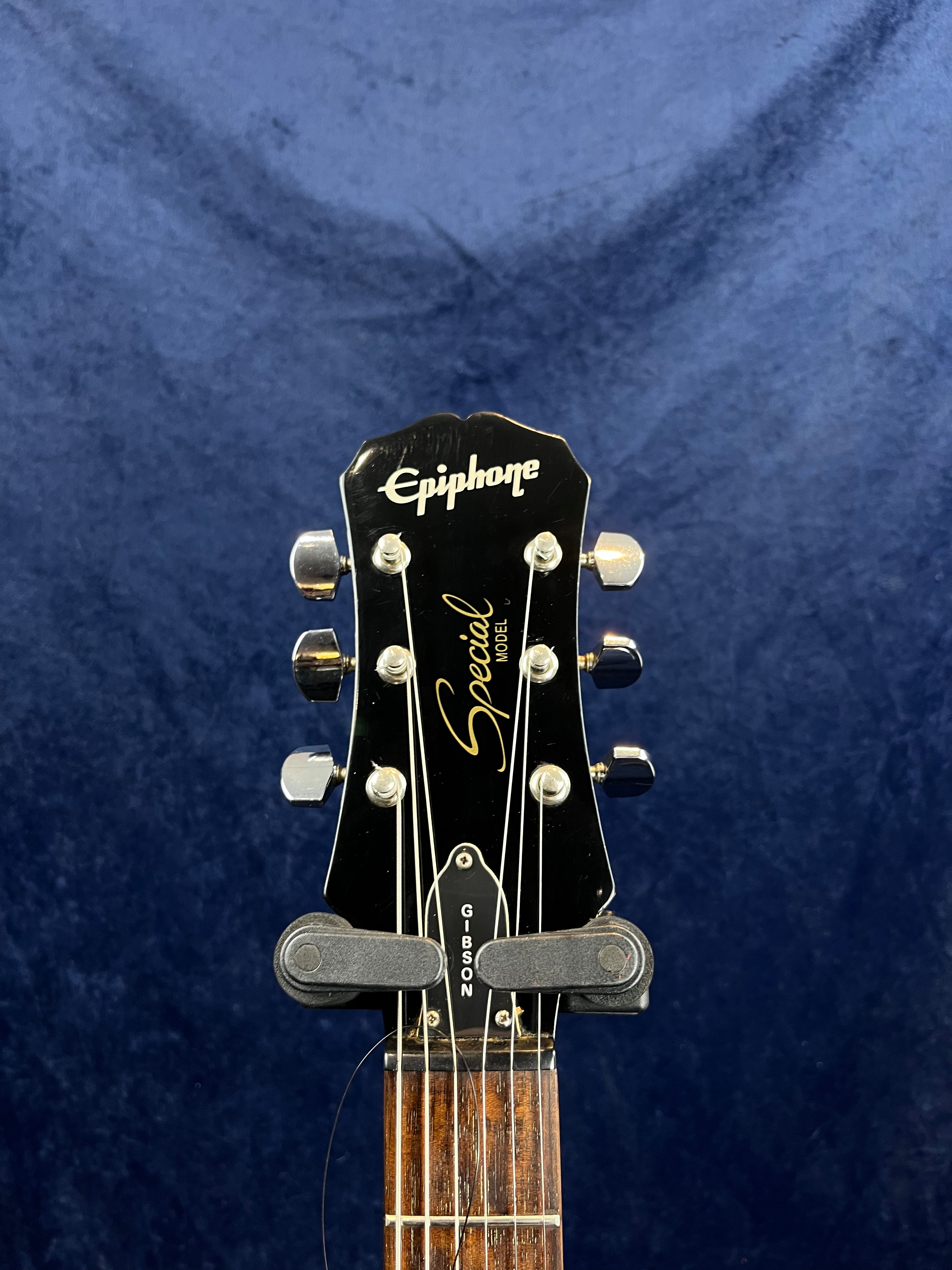 Epiphone Special Les Paul Electric Guitar in Sunburst Pre-owned