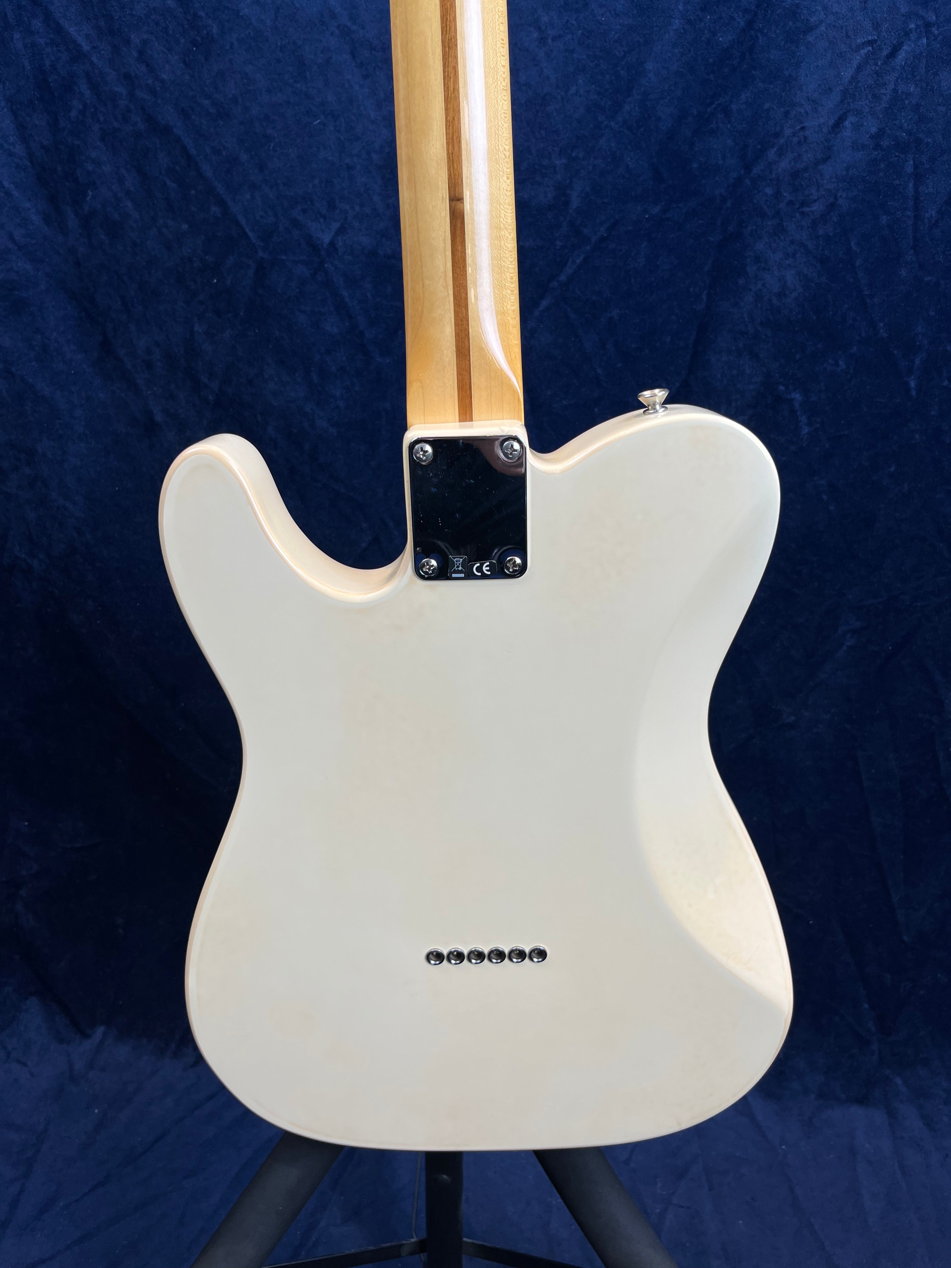 Fender Chris Shiflett Telecaster Deluxe in Arctic White Pre-owned with Case