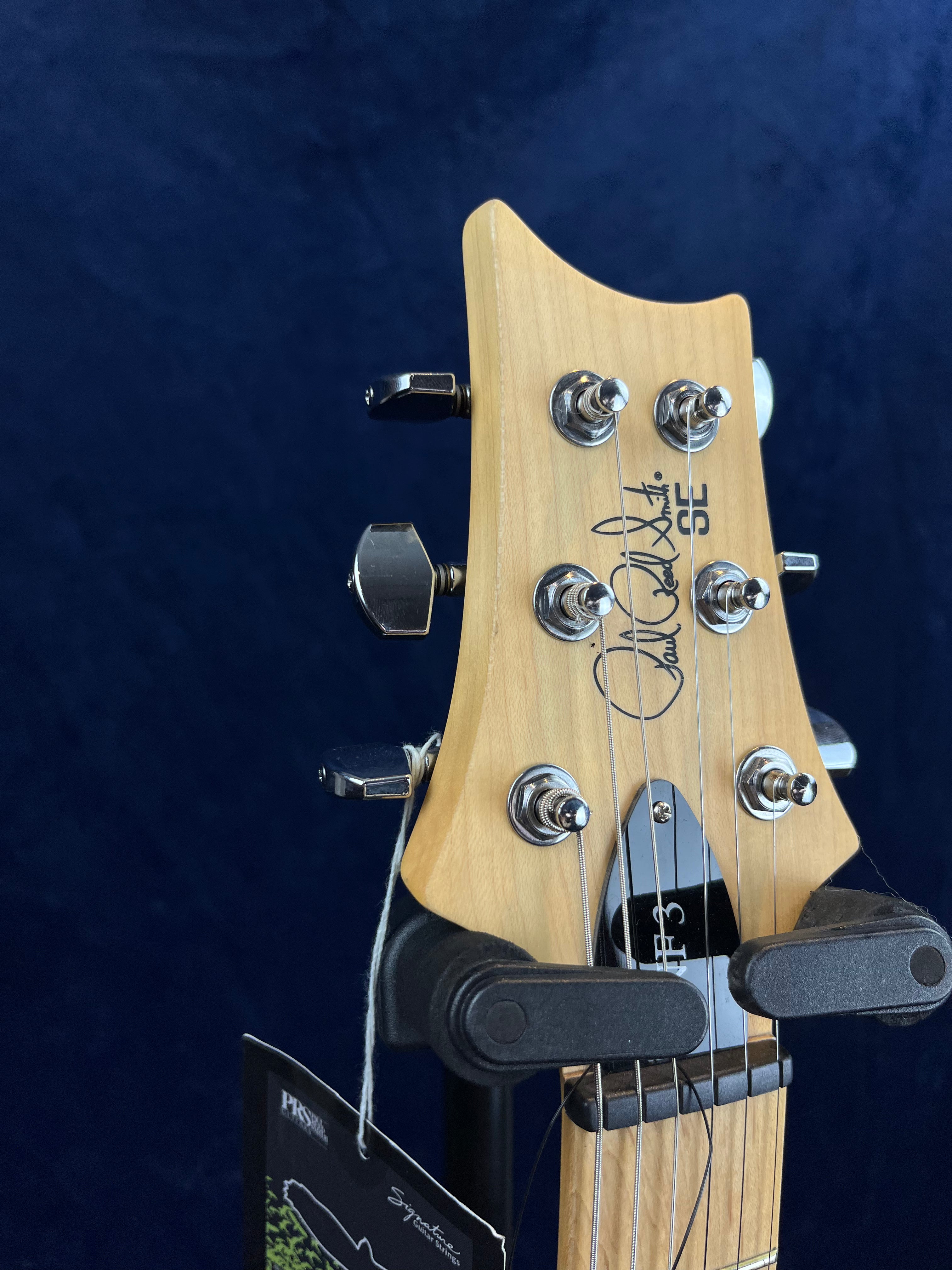 Guitare électrique PRS SE NF3 Maple finition White Pearl (ancien modèle d'exposition)