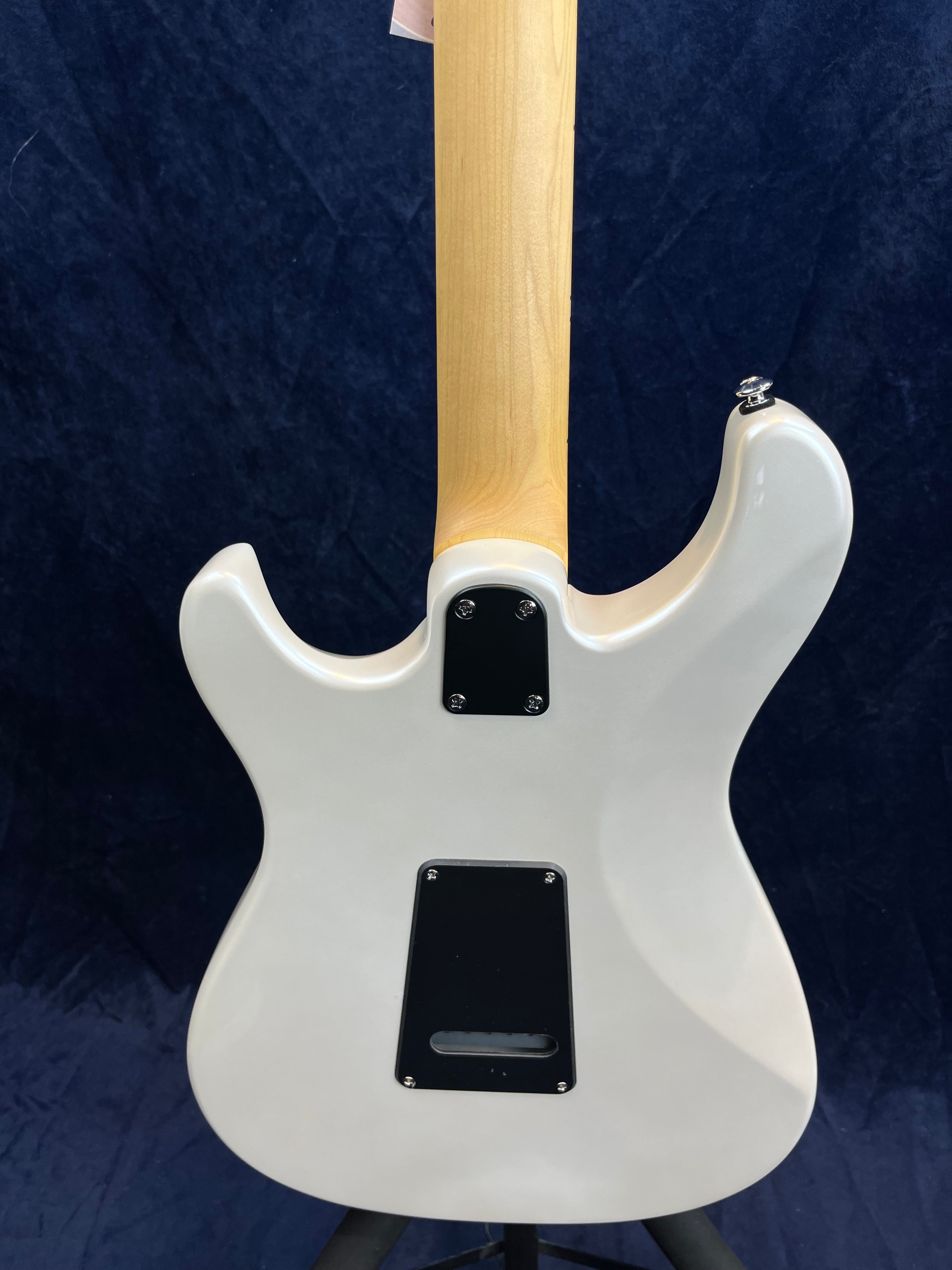 Guitare électrique PRS SE NF3 Maple finition White Pearl (ancien modèle d'exposition)