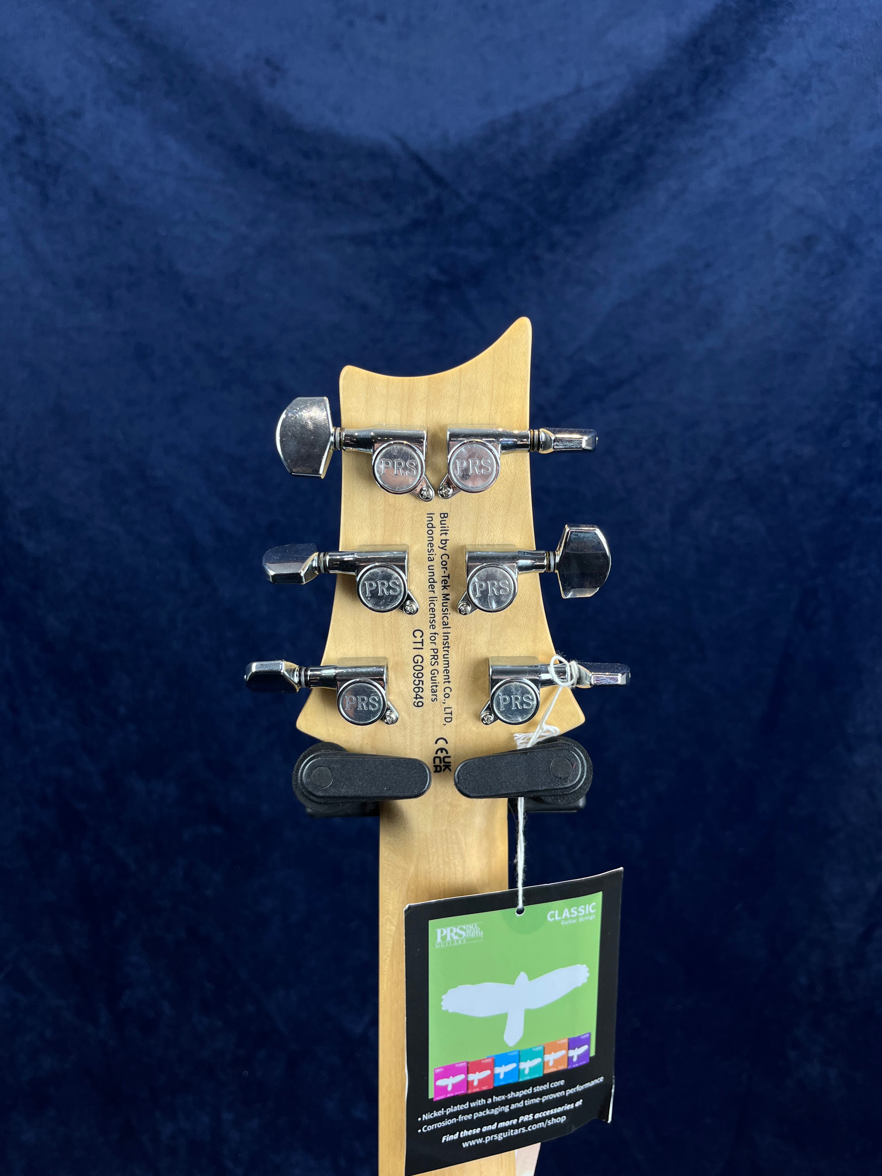 Guitare électrique PRS SE NF3 Maple finition White Pearl (ancien modèle d'exposition)