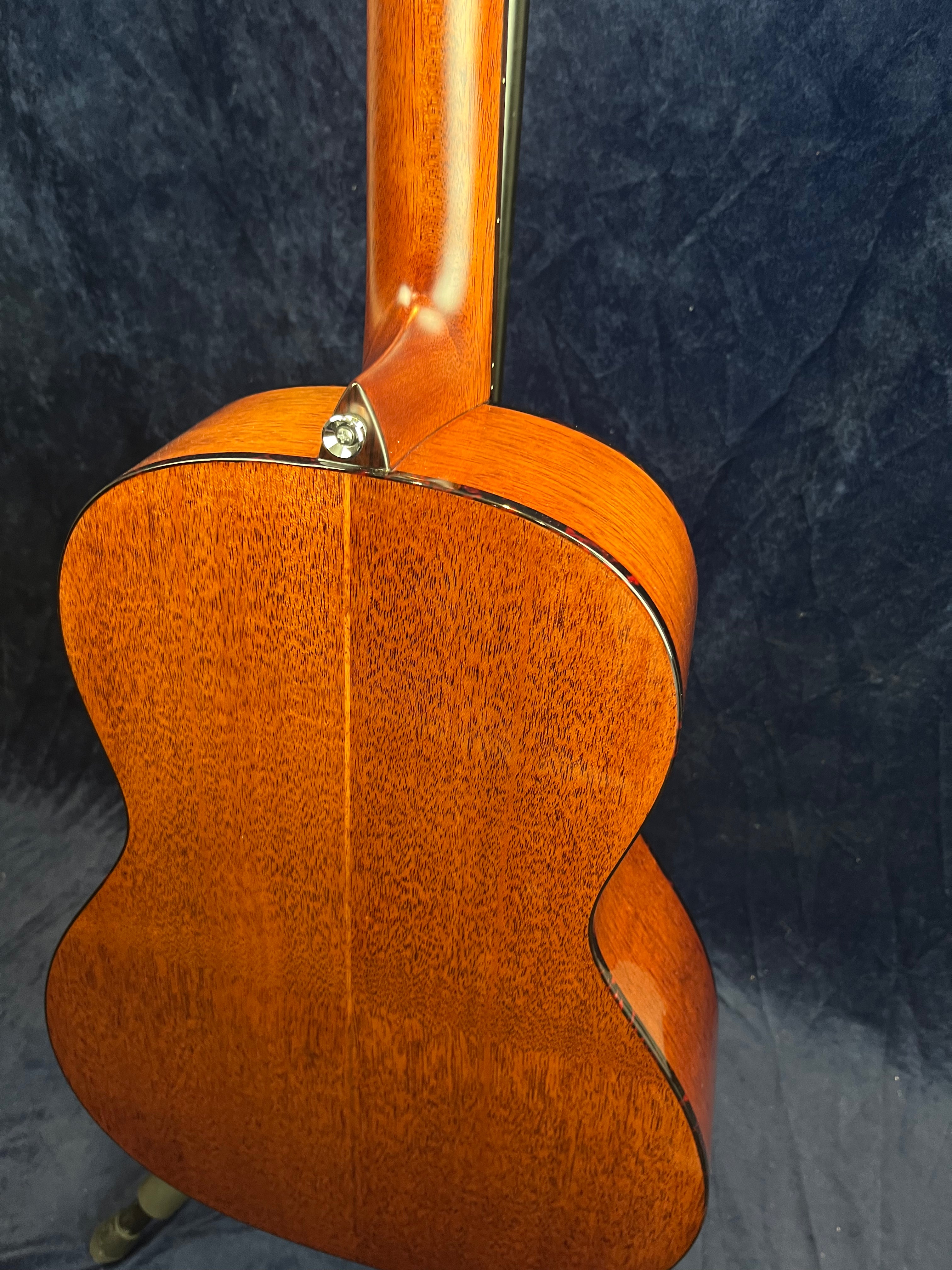 Alvarez MP66E Electro Acoustic in Shadowburst with Case Pre-owned