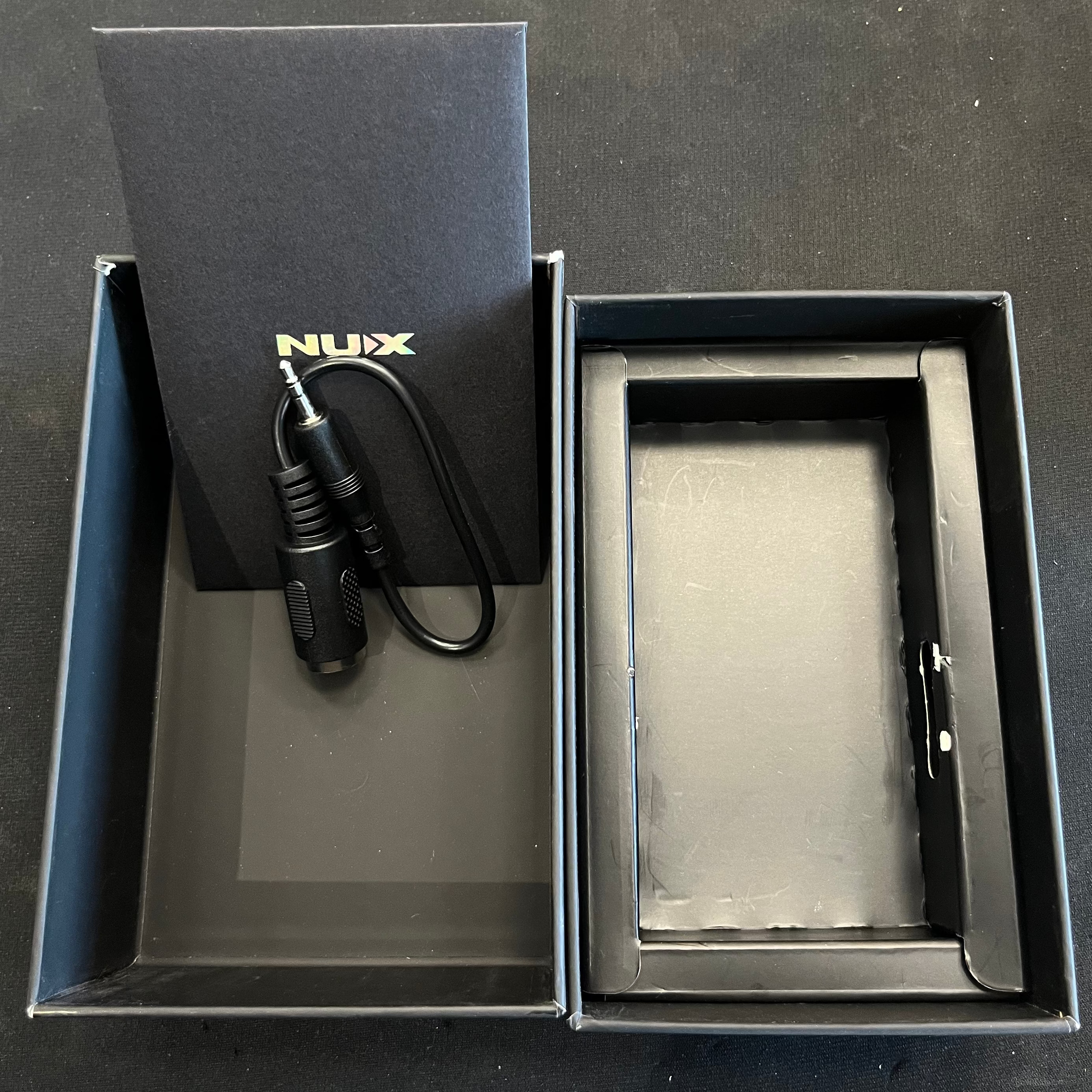 NUX Loop Core Stereo Pre-owned with Box