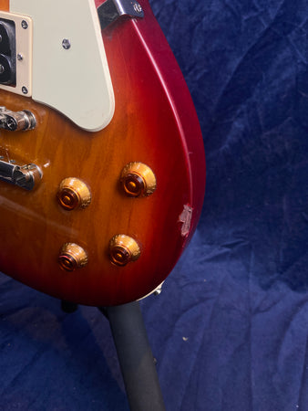 Cort CR100 Classic Rock Electric Guitar in Cherry Red Sunburst Pre-owned
