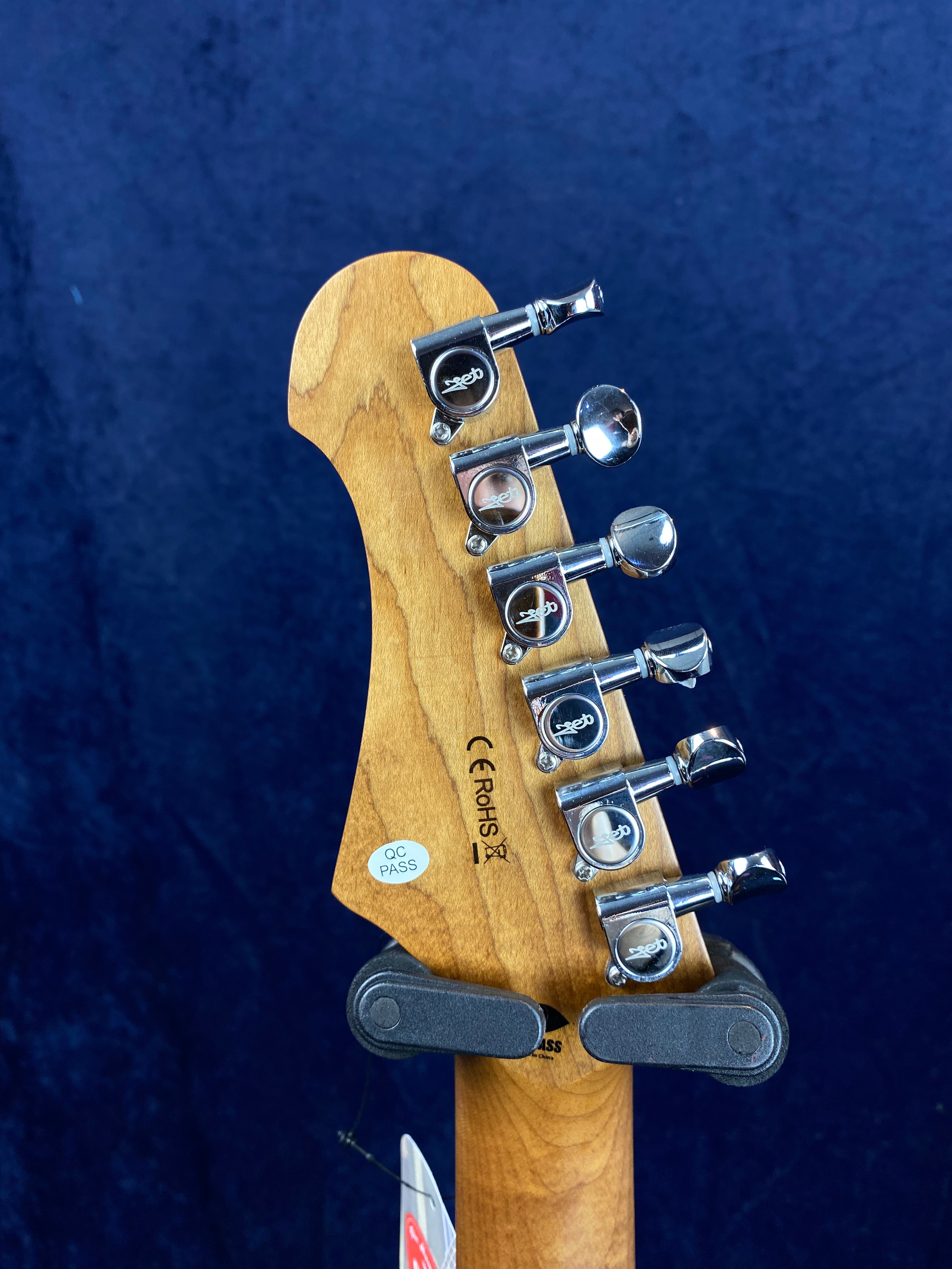 Jet Guitars JS-300 S-Type in Blue