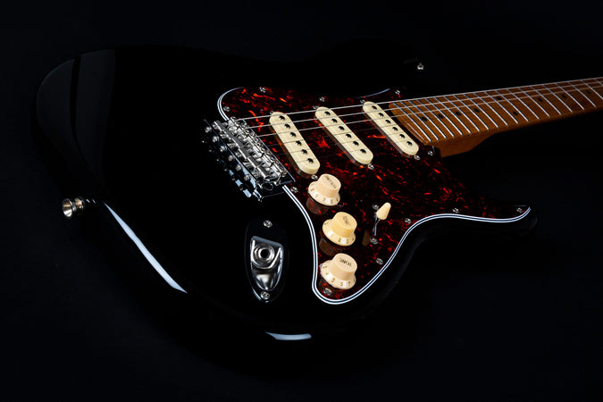 Jet Guitars JS-300 S Type in Black