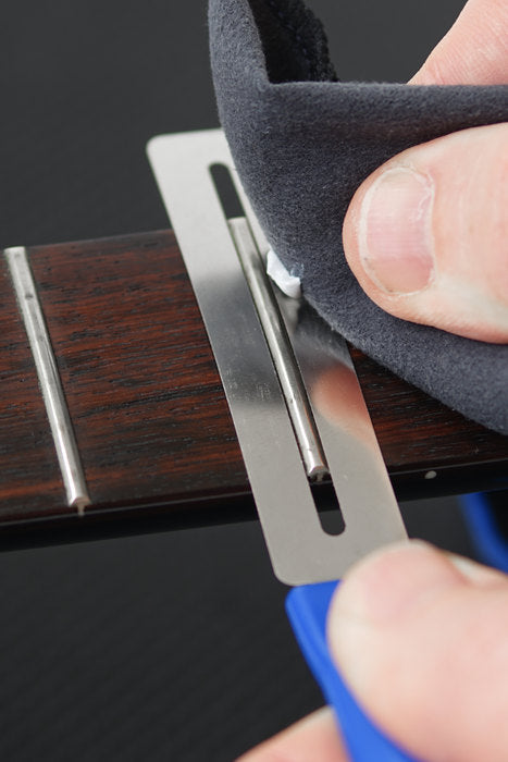 MusicNomad Frine Fret Polishing Kit with Guards
