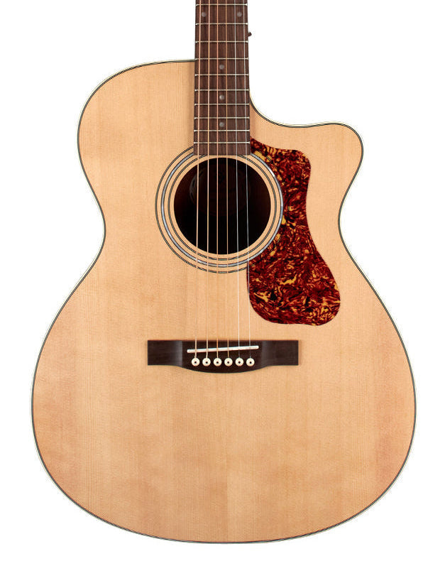 Guild OM-240CE Orchestre Archback Pan Coupé Électro en Finition Naturel Satiné