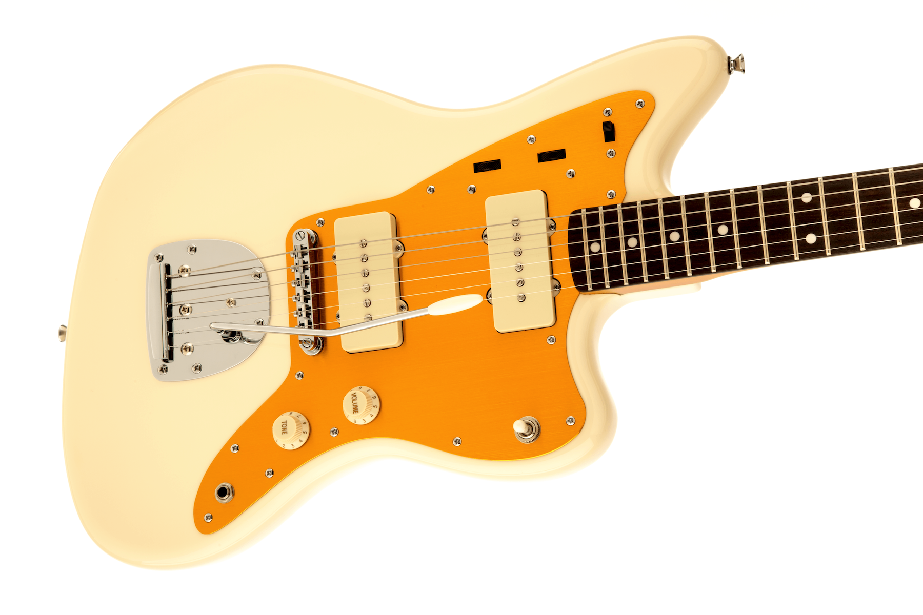 Guitare électrique crème avec plaque orange, deux micros blancs, sélecteurs noirs, boutons ton et volume et vibrato en métal.